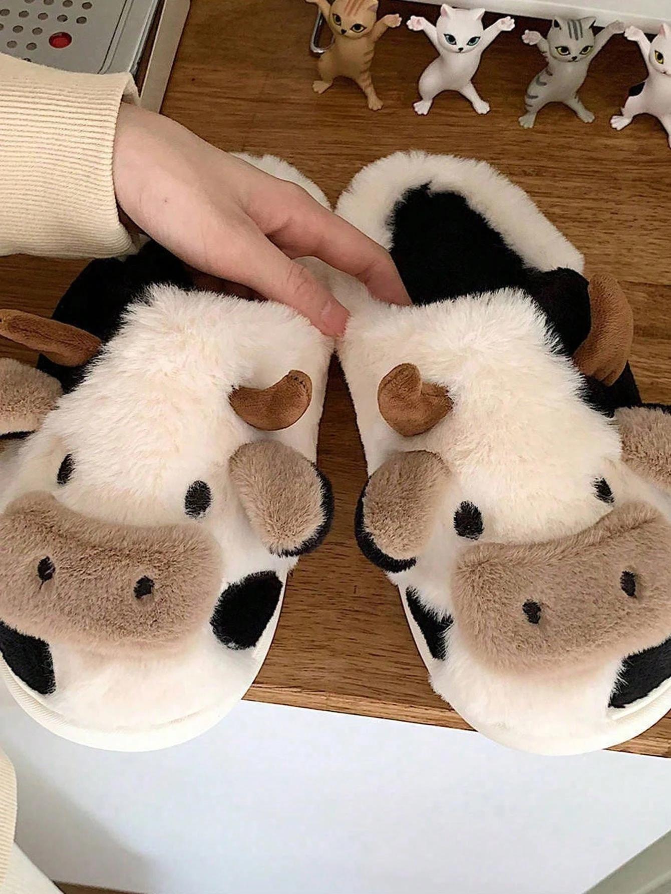 Thumbnail 4 - #59 Best Winter Home Shoes to Buy In 2026