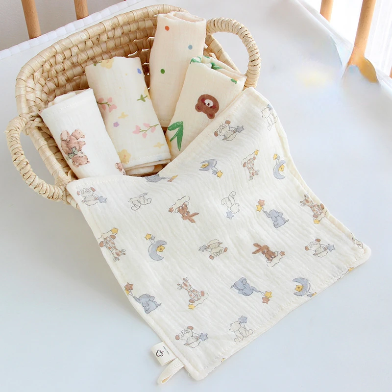 4 Layer Gauze Muslin Squares Baby Saliva Towel Floral Print Newborn Baby Items Washcloth Handkerchief Cute Absorbent Face Towel