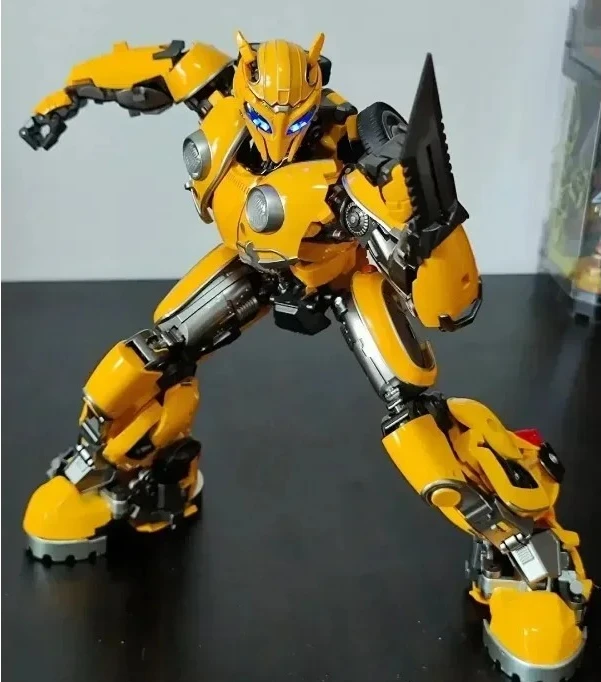 재고 있음 보이 마스터피스 CE01 킹 비 나이트 확대 합금 부품 비틀 액션 피규어 로봇 장난감 선물 오토봇