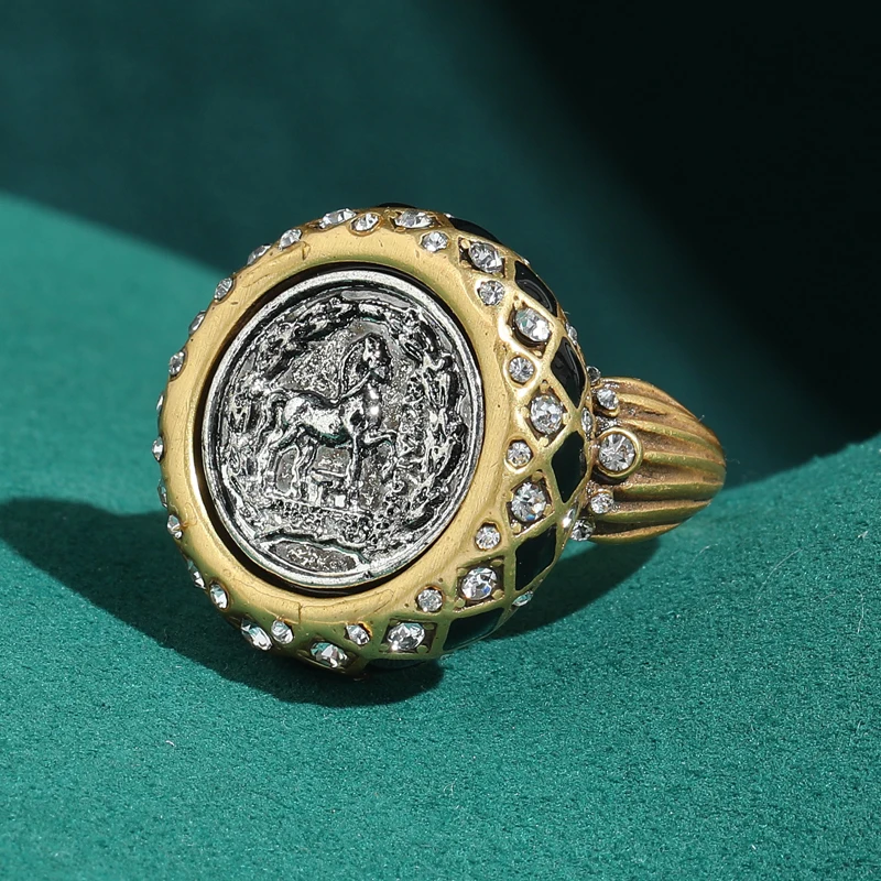 

Antique Jewelry Gold Color Retro Ancient Coin Rings Vintage Relief Head Portrait For Women Party Open Finger Accessories New