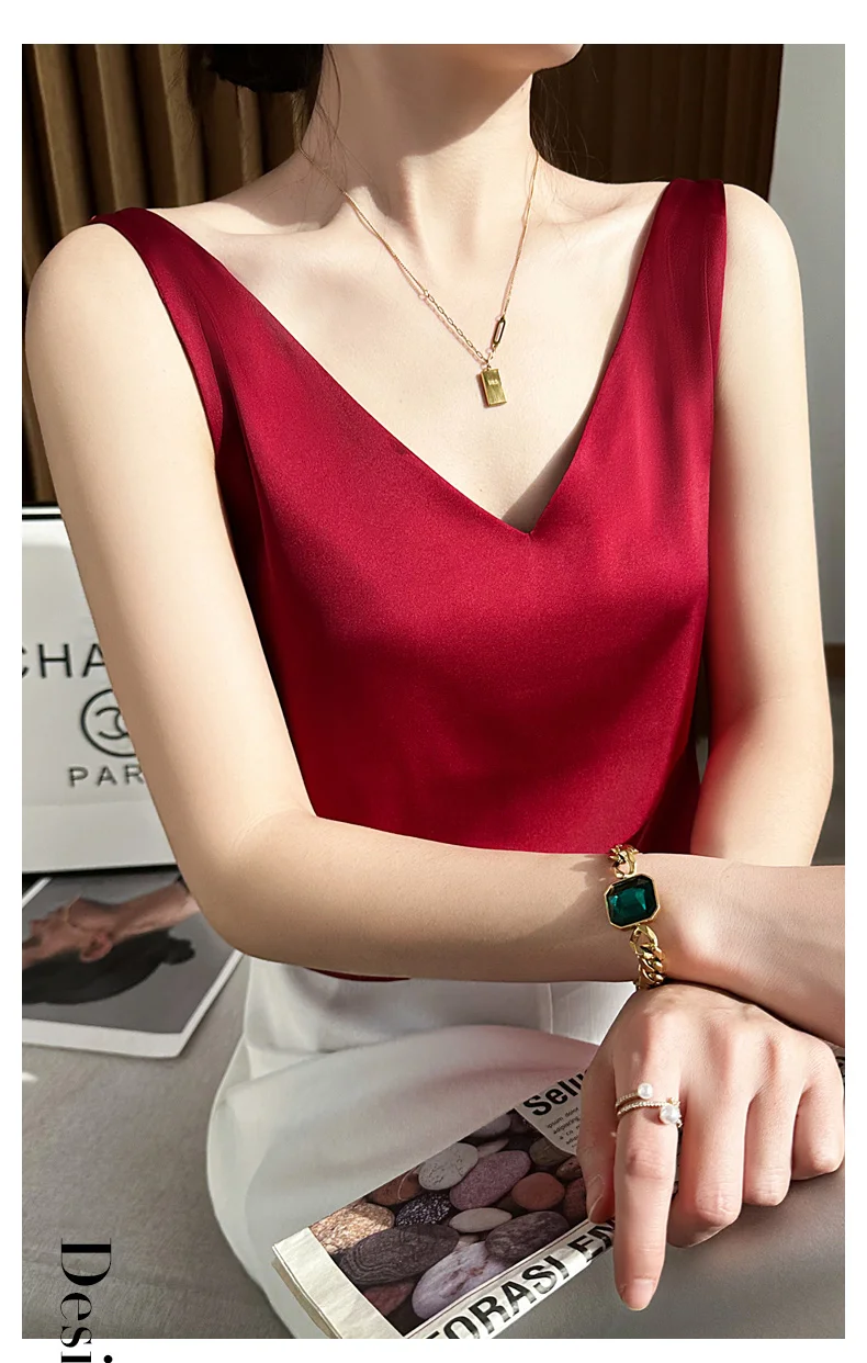 Seidensatin-Damen-Tanktop mit doppelter Schulterpartie, V-Ausschnitt, ärmelloses Top, T-Shirt, elegantes Crop-Top, solide, lässig, Basic, 2025, Sommer – Detail 4