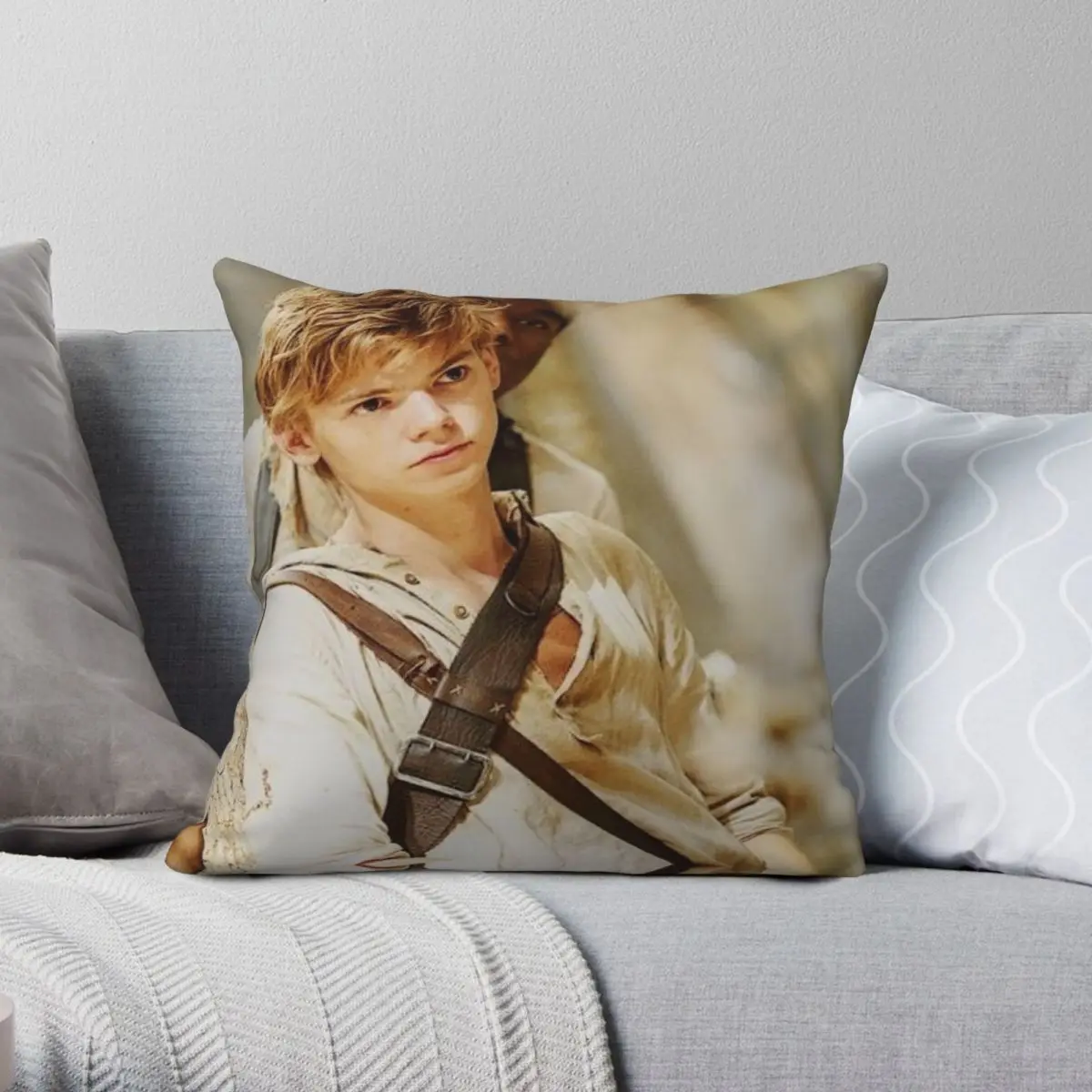 Thomas Sangster The Maze Runner Newt Square Pillowcase Polyester Linen Velvet Printed Decor Throw Pillow Case Room Cushion Cover