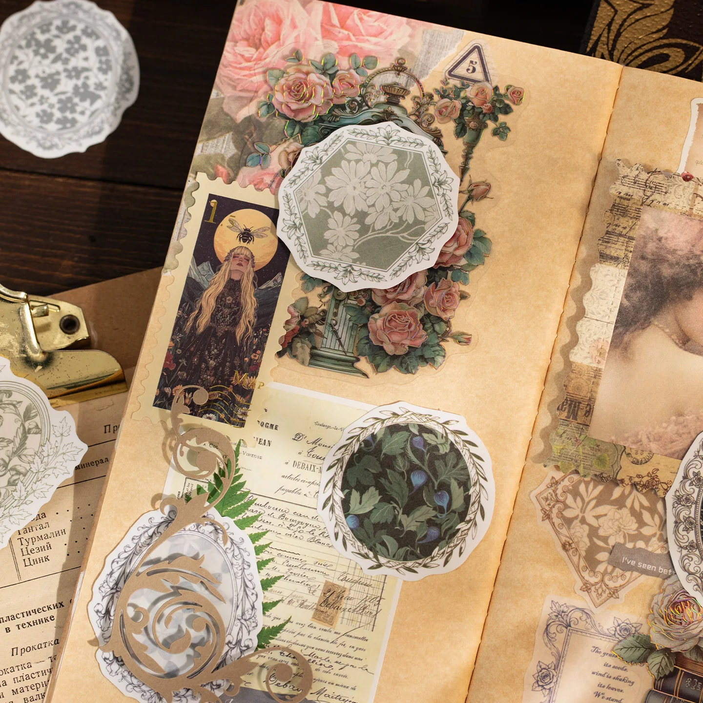 40pcs/1lot Kawaii Scrapbook Stickers Journey to Find a Dream Junk Journal Gold Planner Stationery Decorative