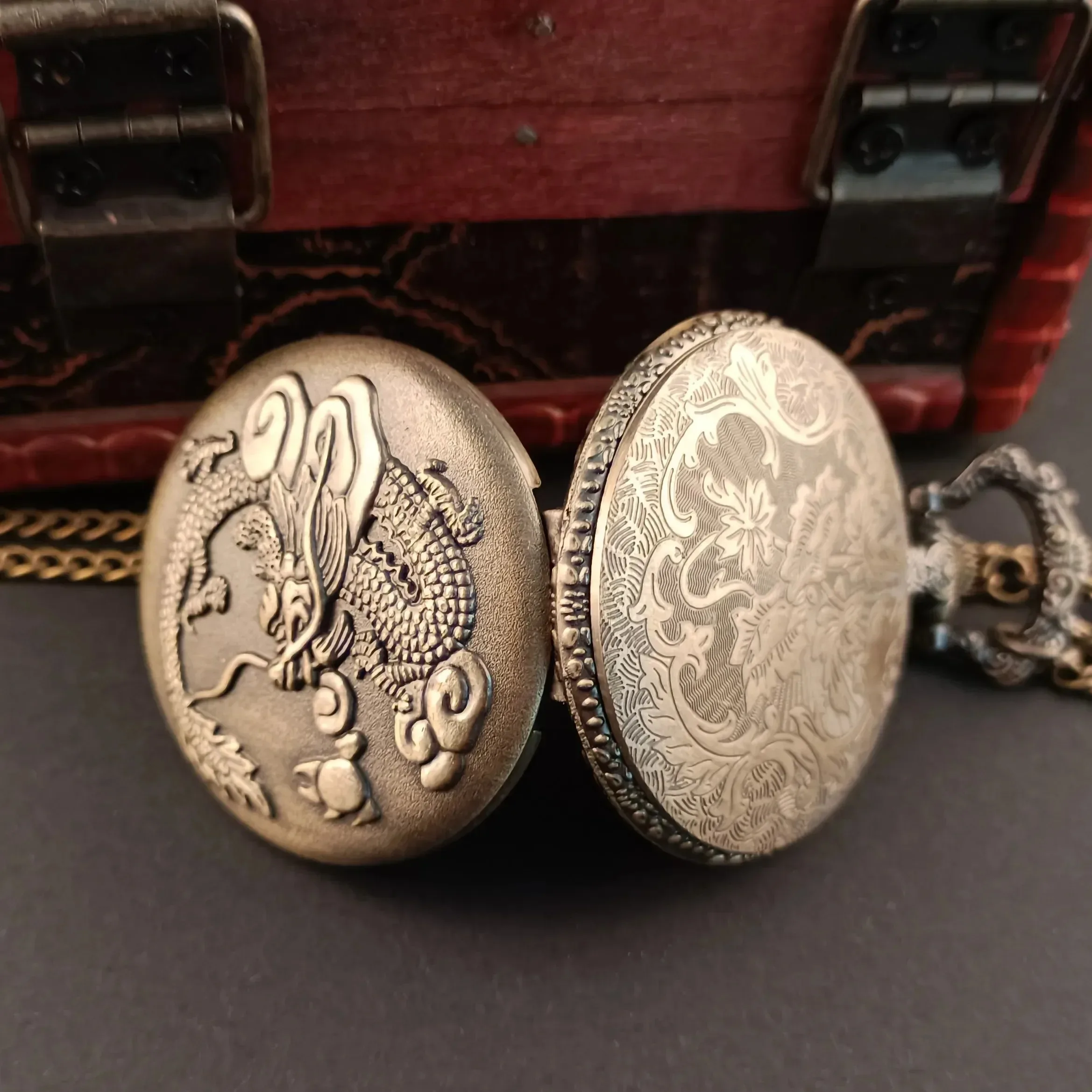 Steampunk Retro Half Hunter Dragon Design Pendant Pocket Watch Men Women Fob Chain Watches Clock Children Anniversary Gifts