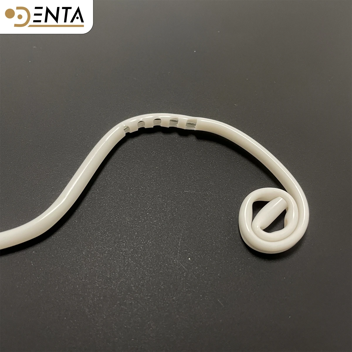 Espulsore per saliva a spirale dentale Porta lingua usa e getta Punte di aspirazione flessibili per piegatura Strumenti dentali chirurgici per aspiratore orale clinico