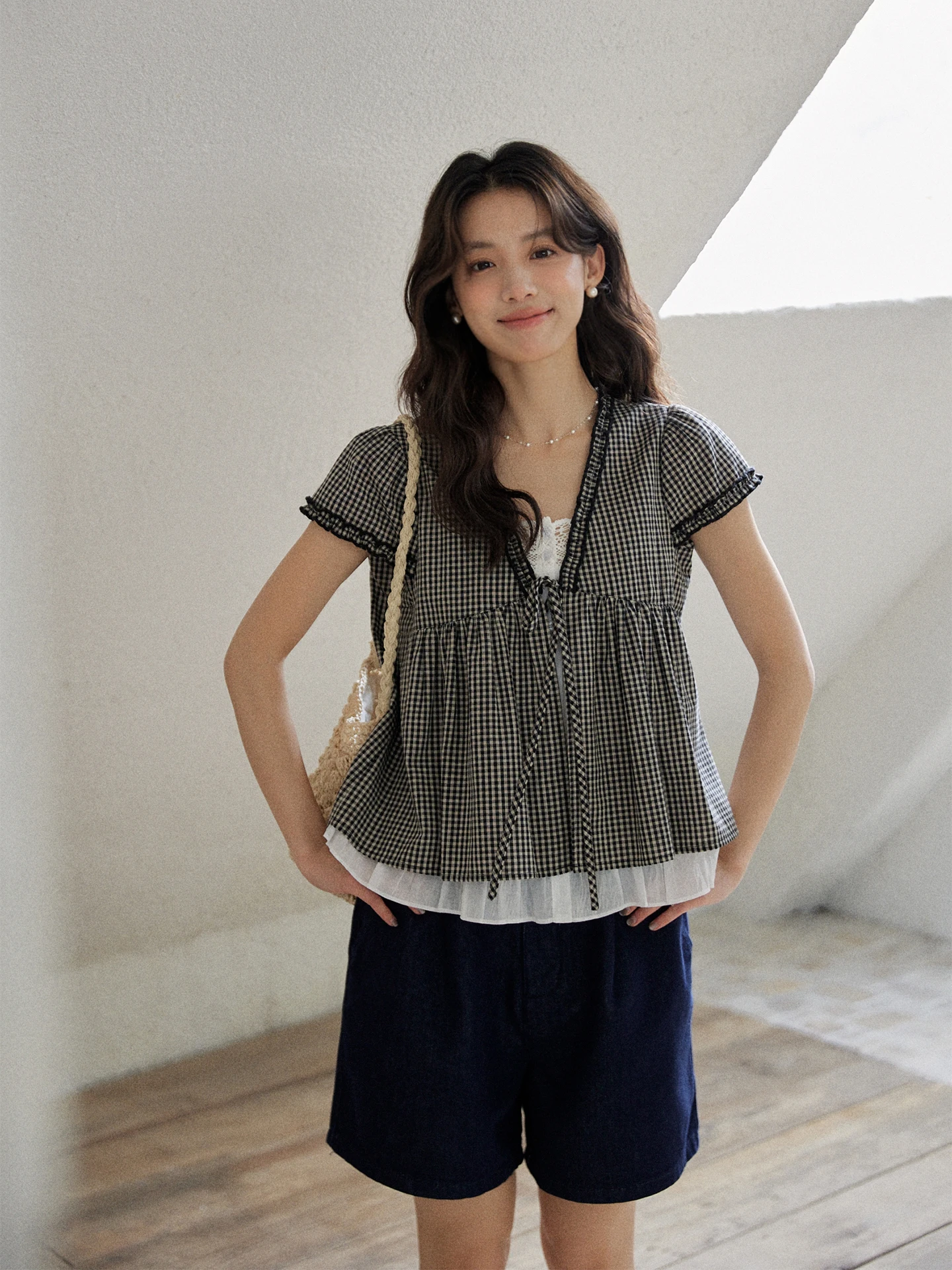 

Женская рубашка MIXABO с коротким рукавом, из хлопка и льна, свободного кроя, в молодежном стиле, с клетчатым узором, во французском стиле, с V-образным вырезом, на пуговицах