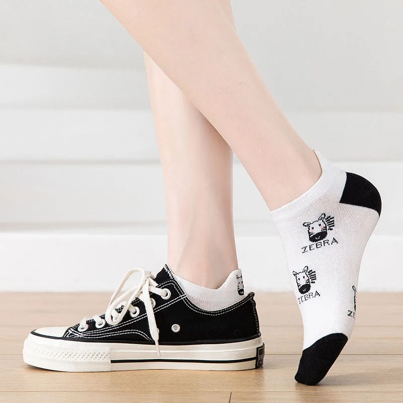 5 Pairs Women Socks Four Seasons Cow Print Cartoon Sock Harajuku Cotton Short Socks Striped Solid Comfortable Casual Ankle Socks