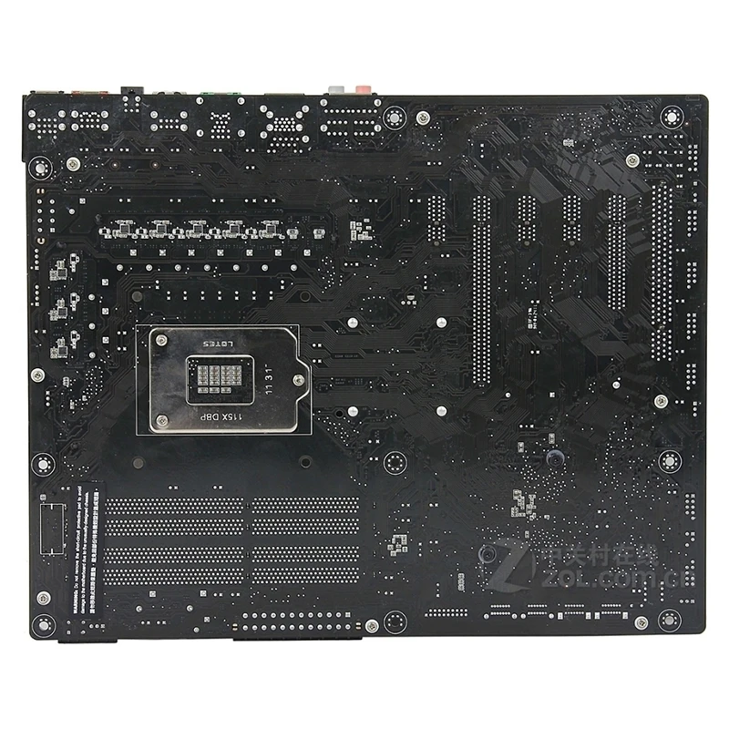 For Intel Used P67 SaberTooth P67 motherboard original  LGA 1155 DDR3 32GB USB2.0 SATA2 Desktop Mainboard