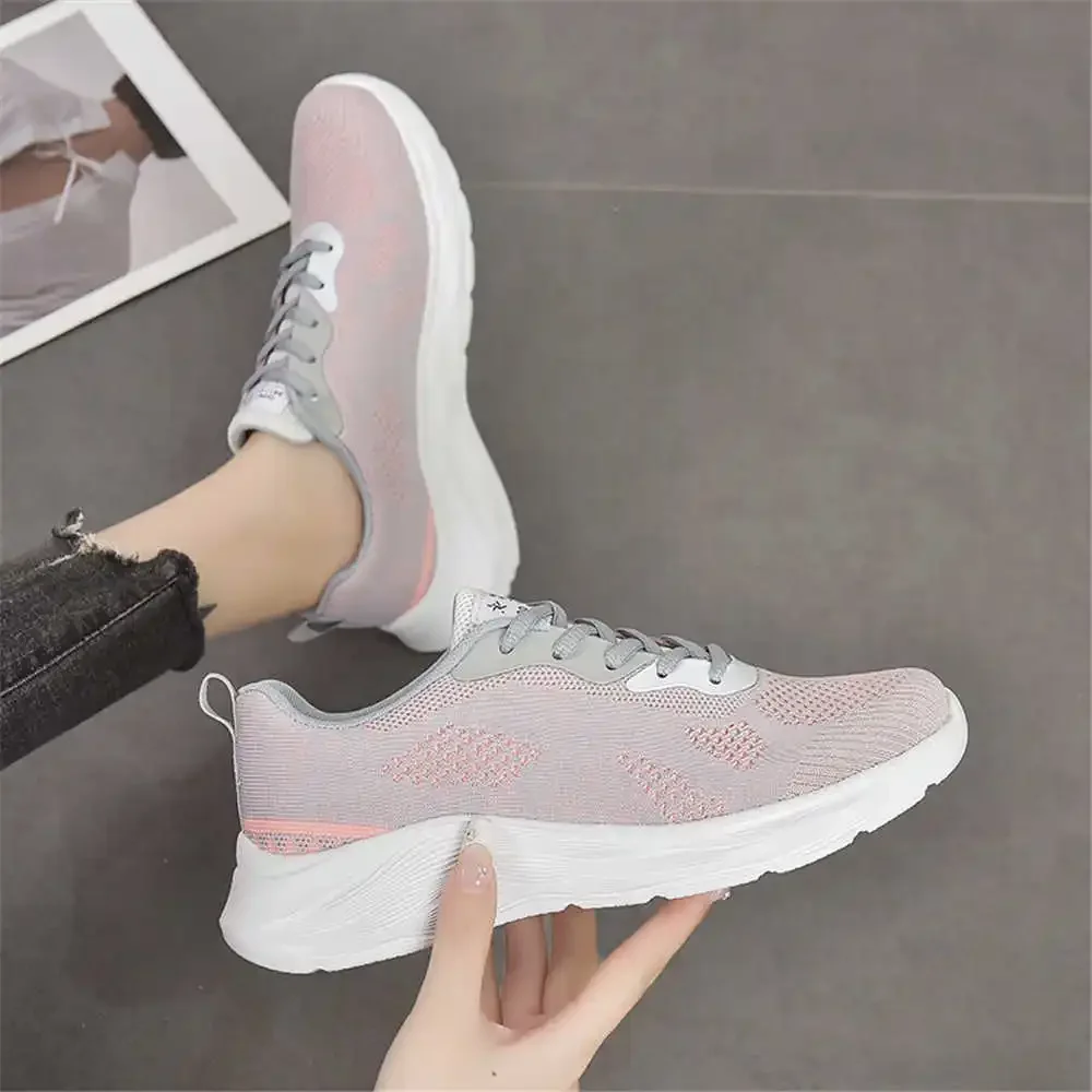 Scarpe rosse da donna basse antiscivolo Flats Original Brand Woman Sneakers 47 Brand Sports Special Design Shoess Loufers Trendy