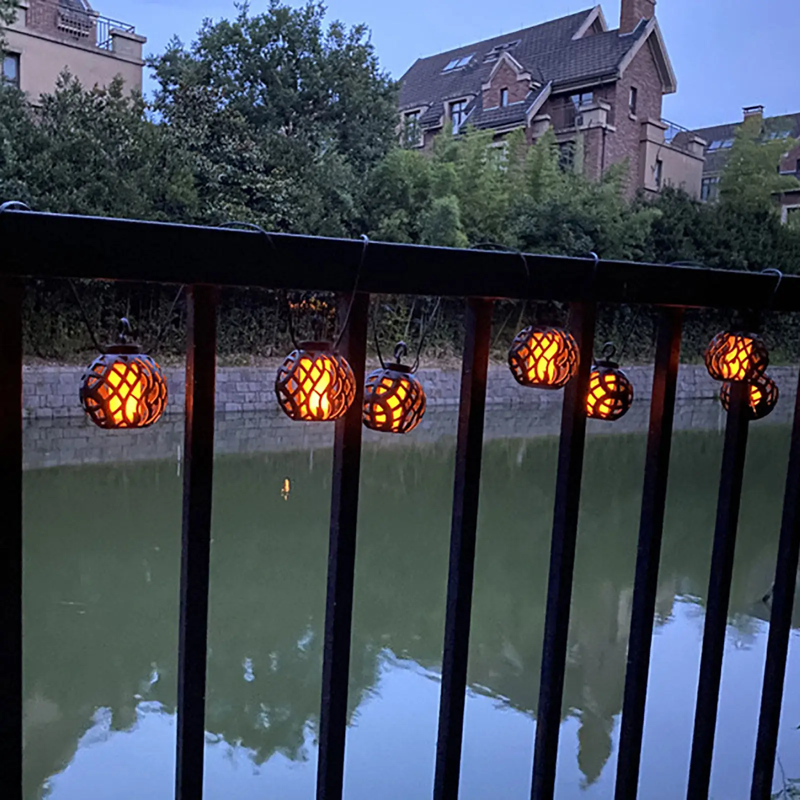 guirlande-solaire-led-en-forme-de-boule-de-flamme-pour-decoration-exterieure-de-jardin-patio-cour-mariage-fete