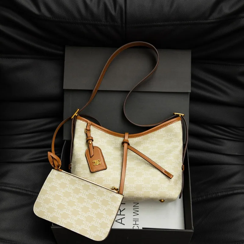 하이 엔드 절묘한 가방 - 프랑스 틈새 크로스 바디 새로운 스타일 유행 다목적 유럽 미국 달콤한 복고풍 여성 가방