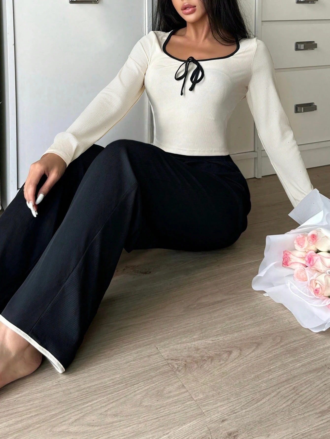 

Женские пижамы для весны и лета, простые однотонные, повседневные и удобные, модный комплект с длинными рукавами и длинными брюками, подходящий для ношения на улице как домашняя одежда.