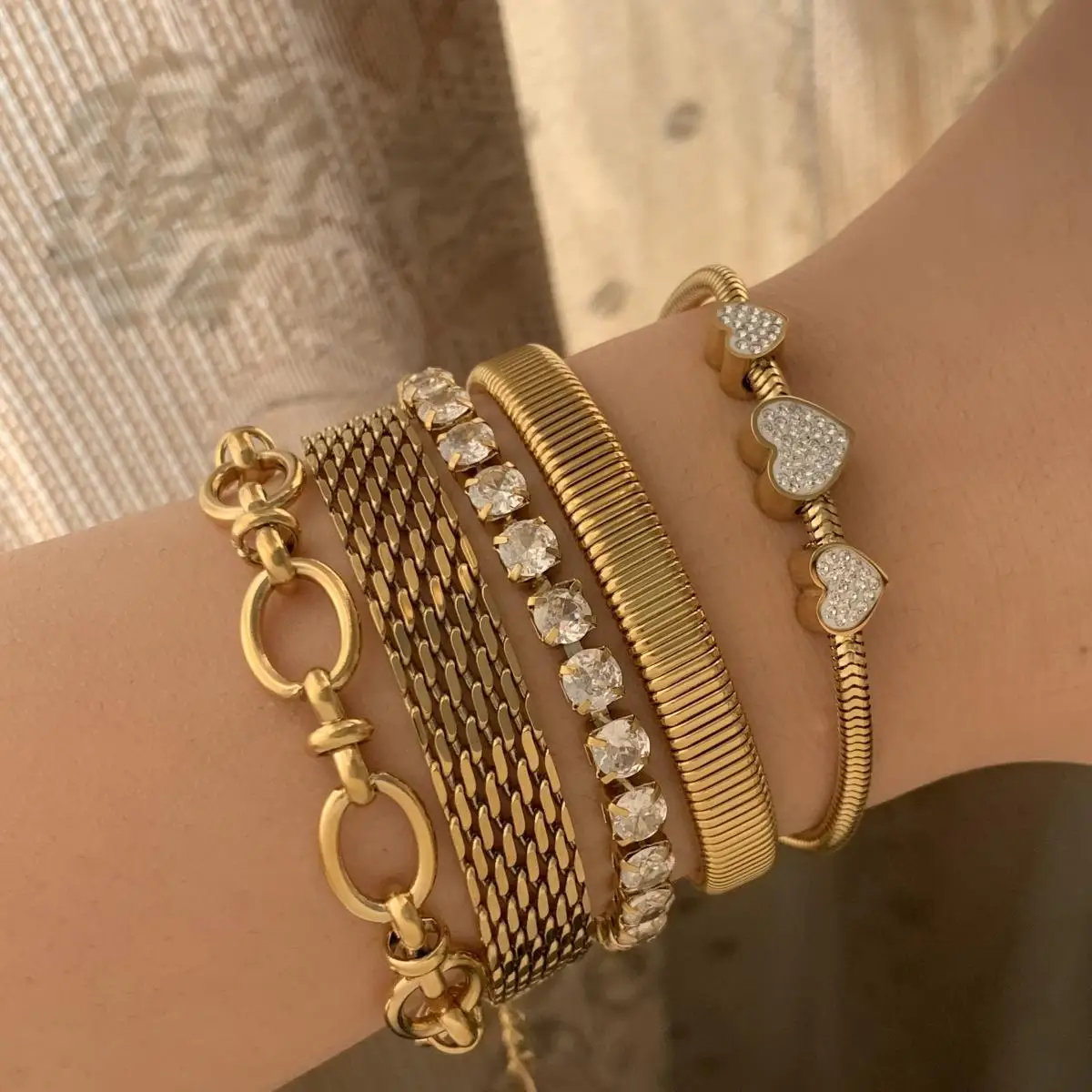 New ins Stainless Steel Exquisite Stacked Bracelet For Women Vintage 18K Gold Mesh Chain Heart Bracelets Fashion Jewelry