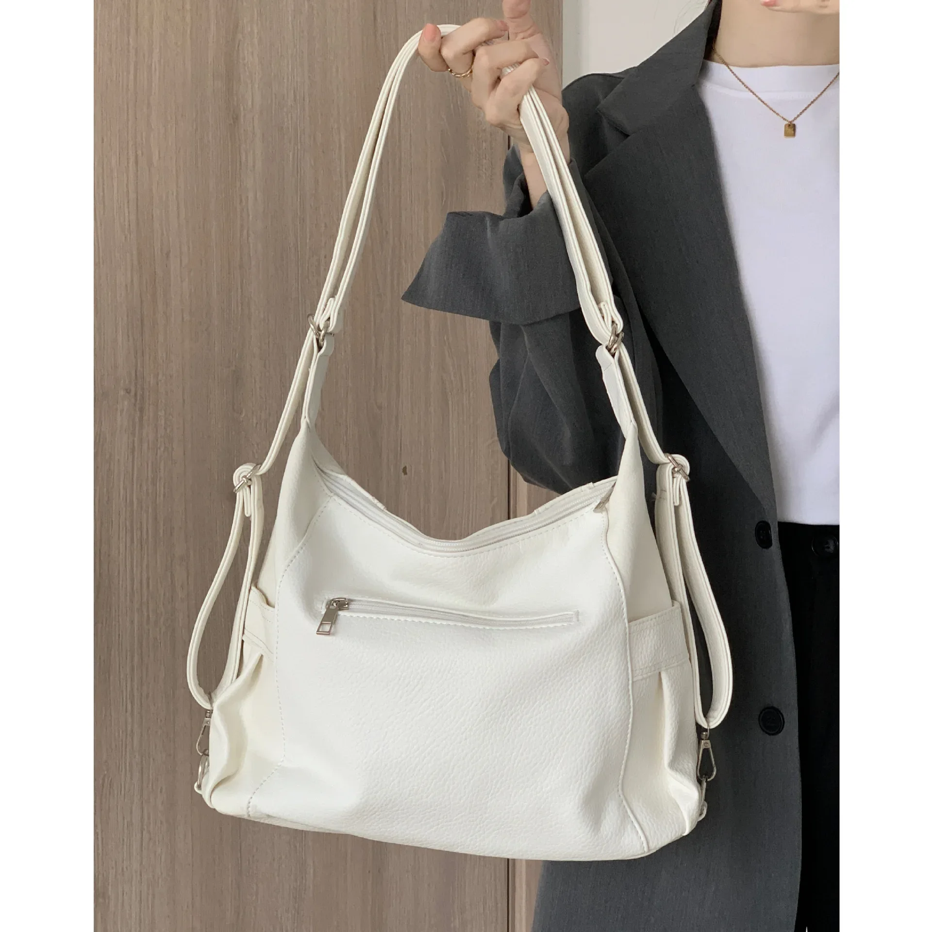 Y2k Large Capacity Shoulder Bag White Pu Leather Cross Handbag American Style Punk Goth Fashion Simple Designer Handbag