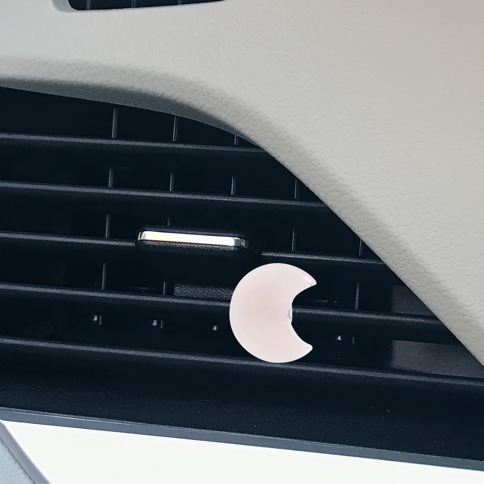 

Crystal Car Vent Clip Decorative Pink Quartz Heart Shape Natural Stone Auto Accessories for Vehicle InteriorDecoration