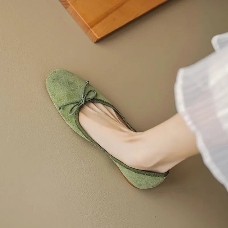 

Женские кожаные туфли без каблука с бантом-бабочкой, элегантные, розовые, весна-лето, повседневные, размеры 2026