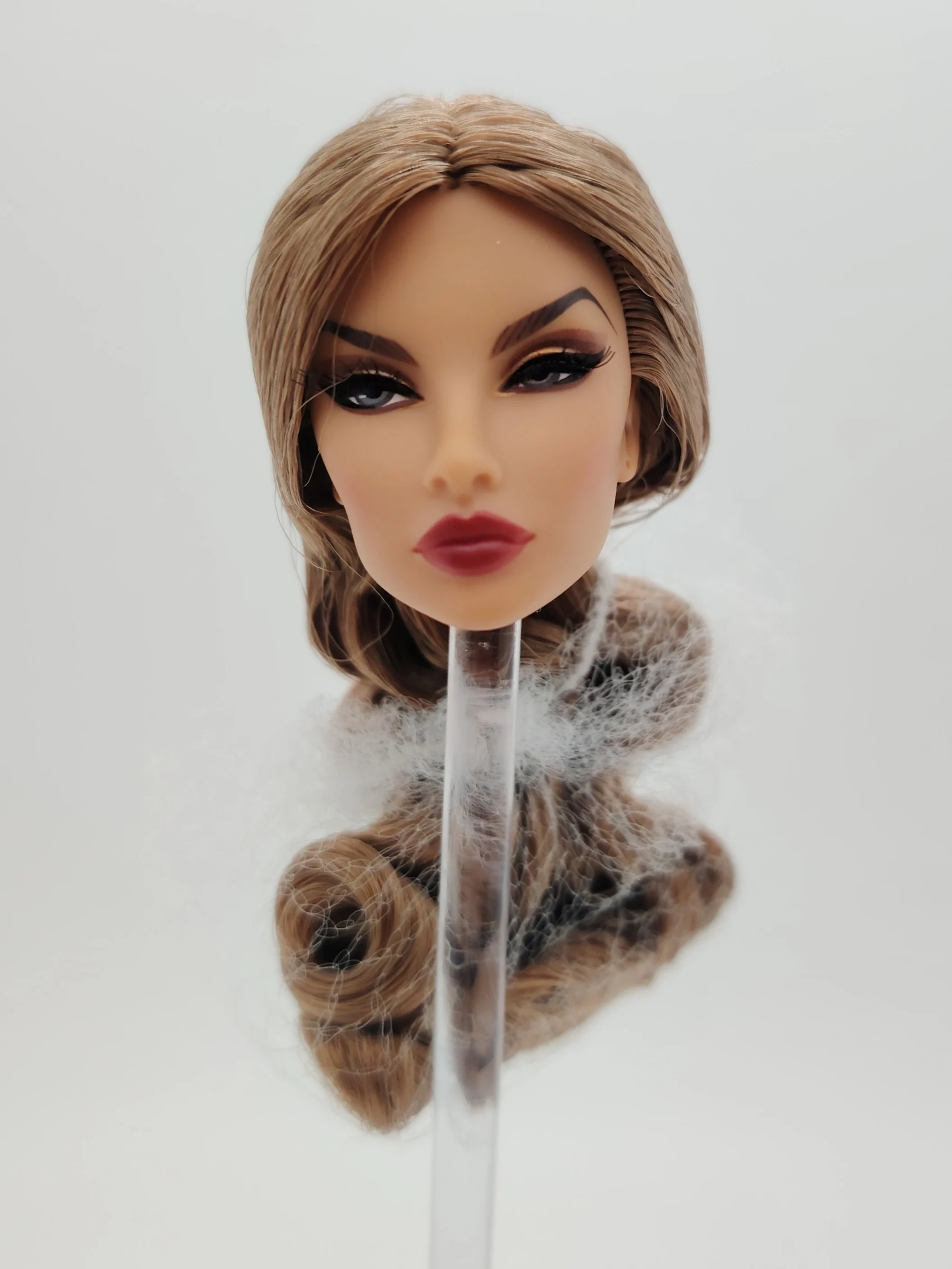 

Модная кукольная голова Fashion Royalty Bombshell Beach Natalia Fatale с эффектом загорелой кожи