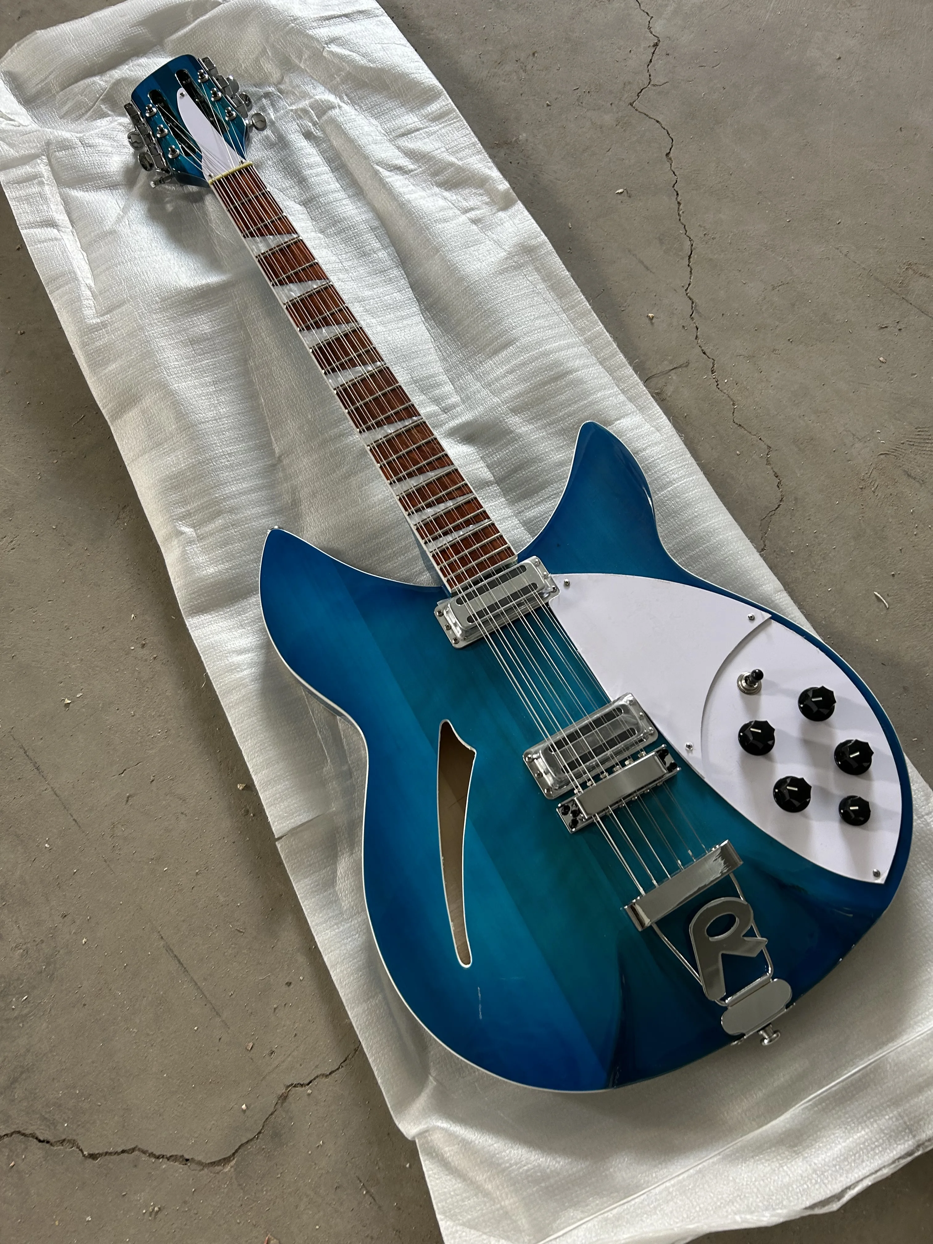 12 string blue Rick electric guitar factory wholesale and retail