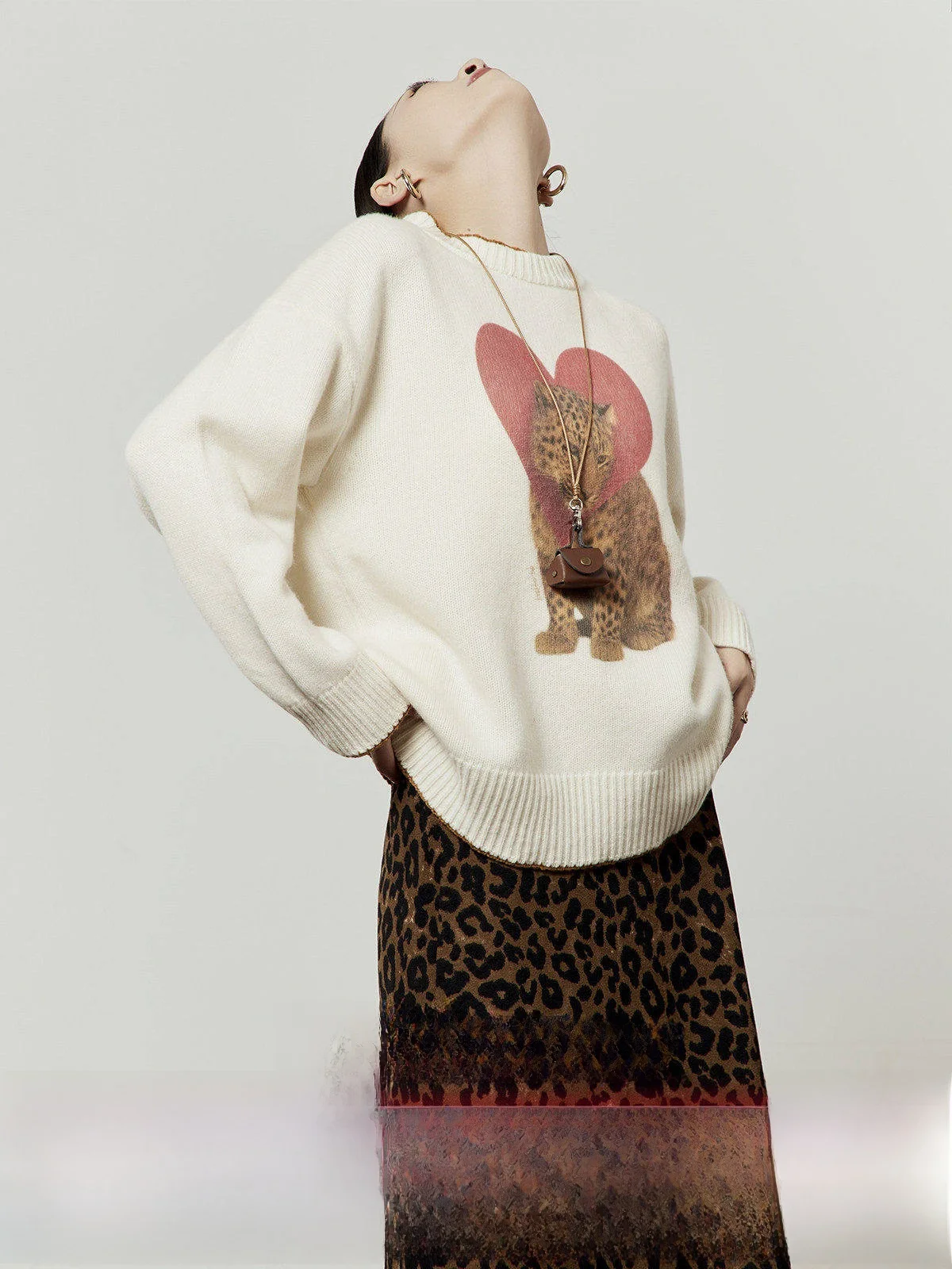 

Белый шерстяной вязаный свитер женский с принтом, осенний, новый, уютный, теплый, длинный, с круглым вырезом, пуловер, модный...