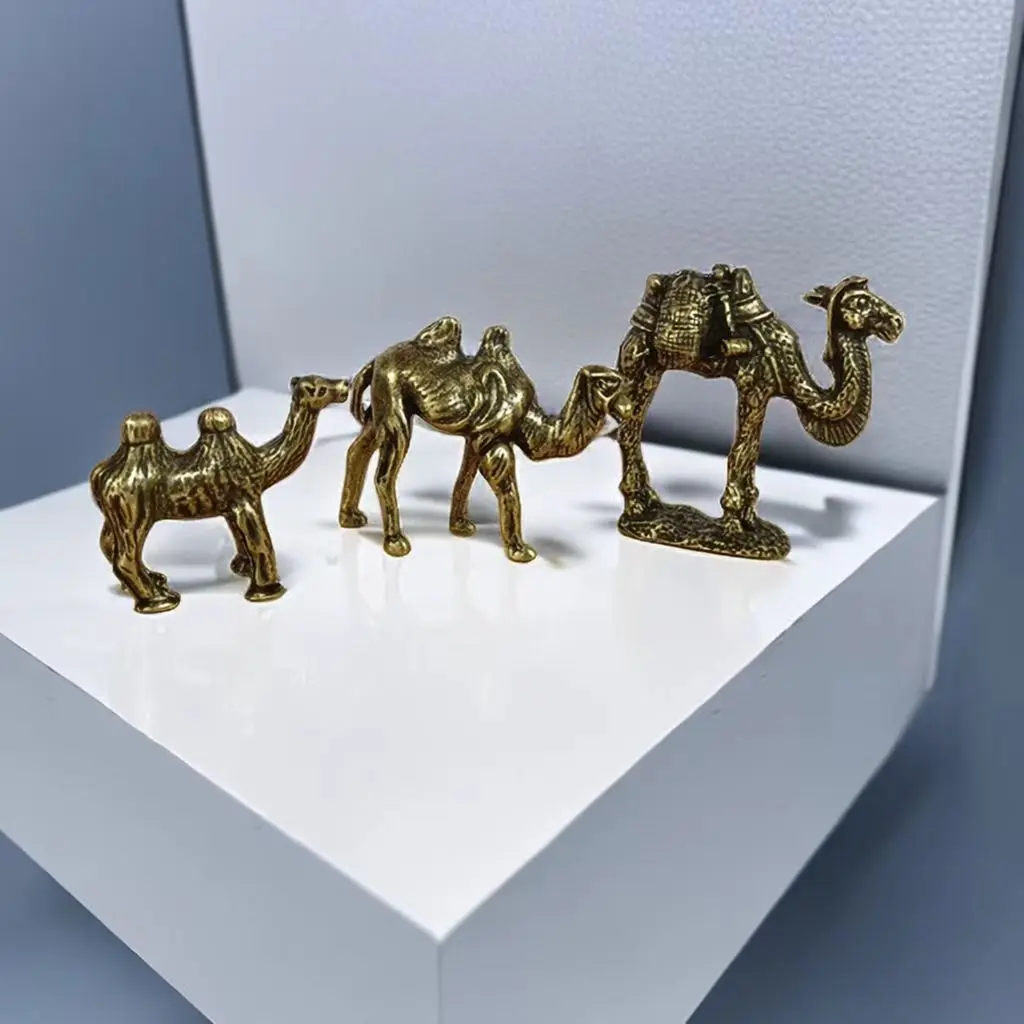 1pcs Mini Copper Plated Camel Ornaments Creative Office Desktop Tea Pet Animals Ornament Crafts Gifts Hand Playing Items