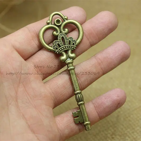 Free Shopping Large Crown Key Charms Vintage Zinc Alloy Jewelry llaves Charms 10pcs 32*84mm Hot Sale