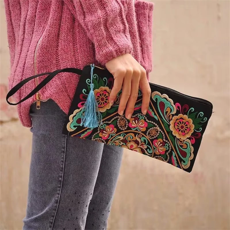 Women Ethnic National Retro Butterfly Flower Bags Handbag Coin Purse Embroidered Lady Clutch Tassel Small Flap Summer Sale