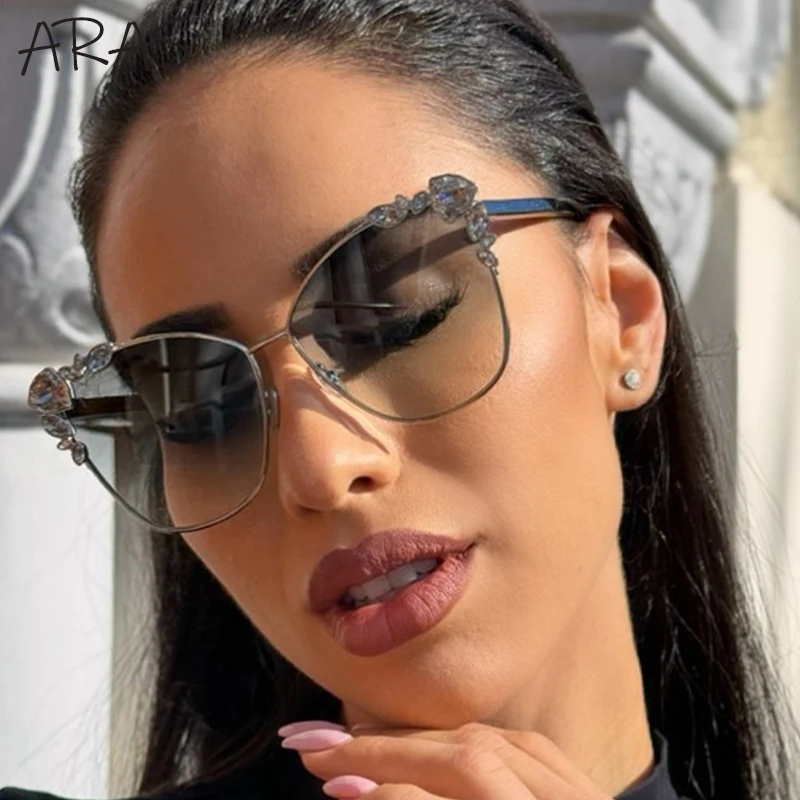 

Square Rhinestone Metal Frame Sunglasses Women 2024 Luxury Vintage Cateye Trendy Shades UV400 Classic Fashion Eyewear For Ladies