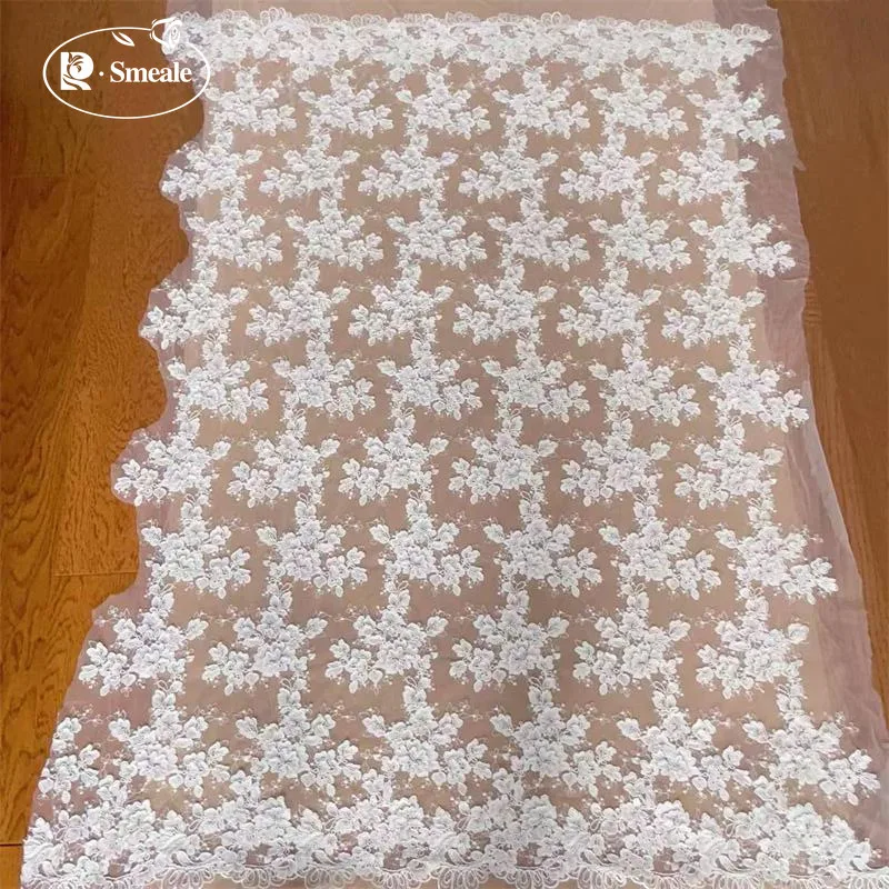 Baumwollstickerei Blumenspitzenstoff, fortschrittliche Randstickerei Blumencluster Braut Hochzeitskleid Stoff – Detail 7