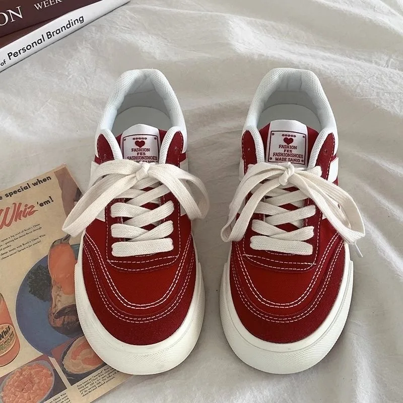 Spring and autumn new niche canvas shoes women retro board shoes color soft bottom port wind small white shoes