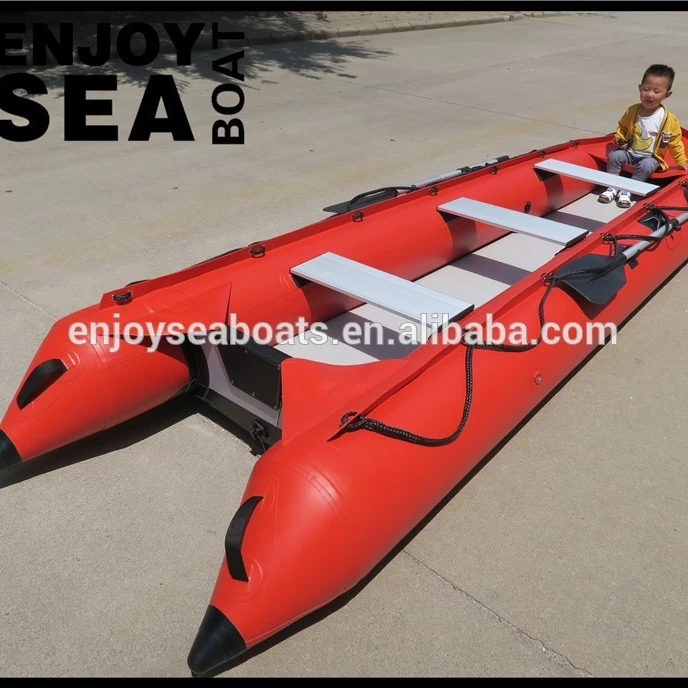 2024 o popular caiaque inflável de PVC de pesca com motor de popa