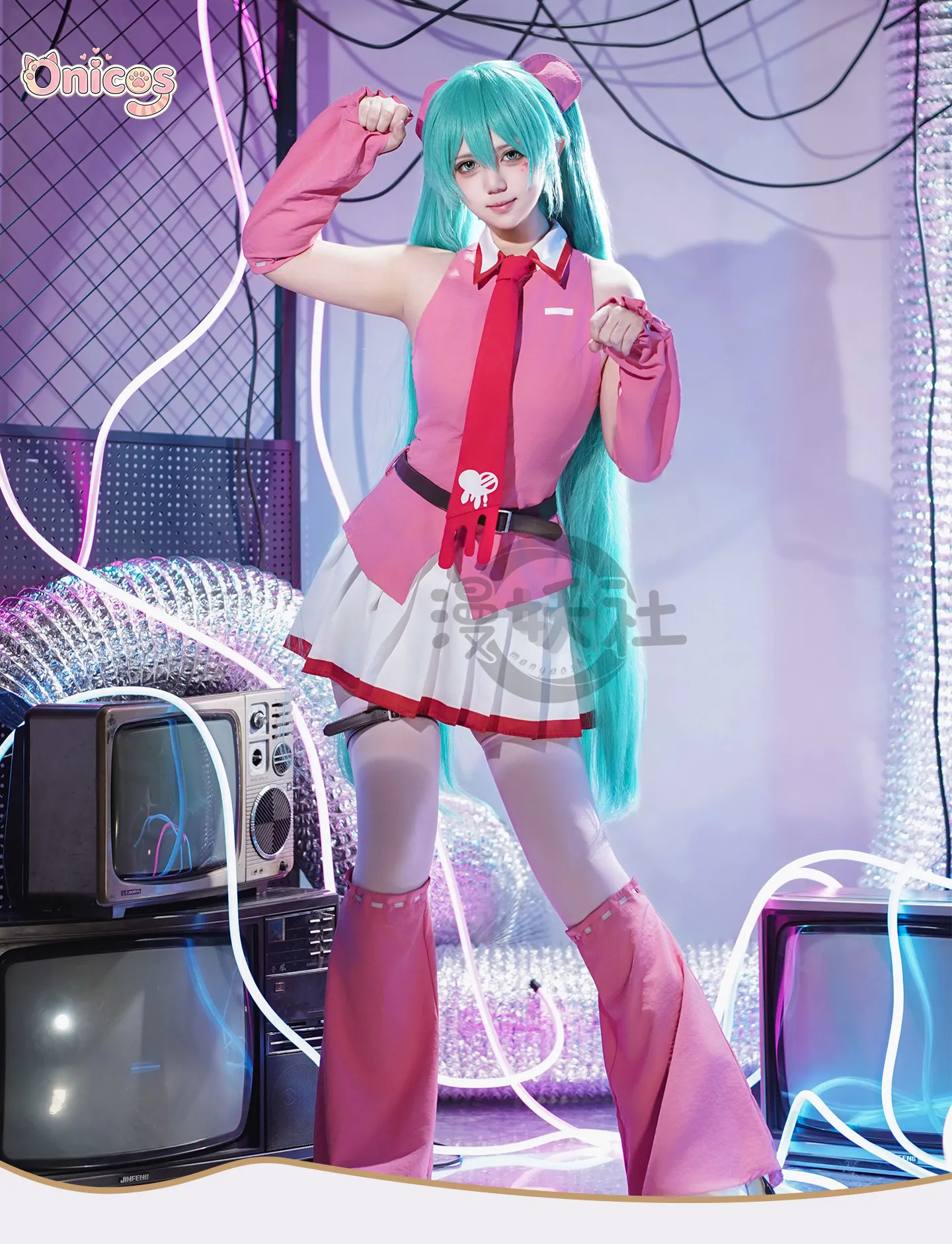

Miku Bearbrick Collab Cosplay Costume Anime Full Set Pink Dress High Quality Outfit for Women Halloween Carnival Party Onicos