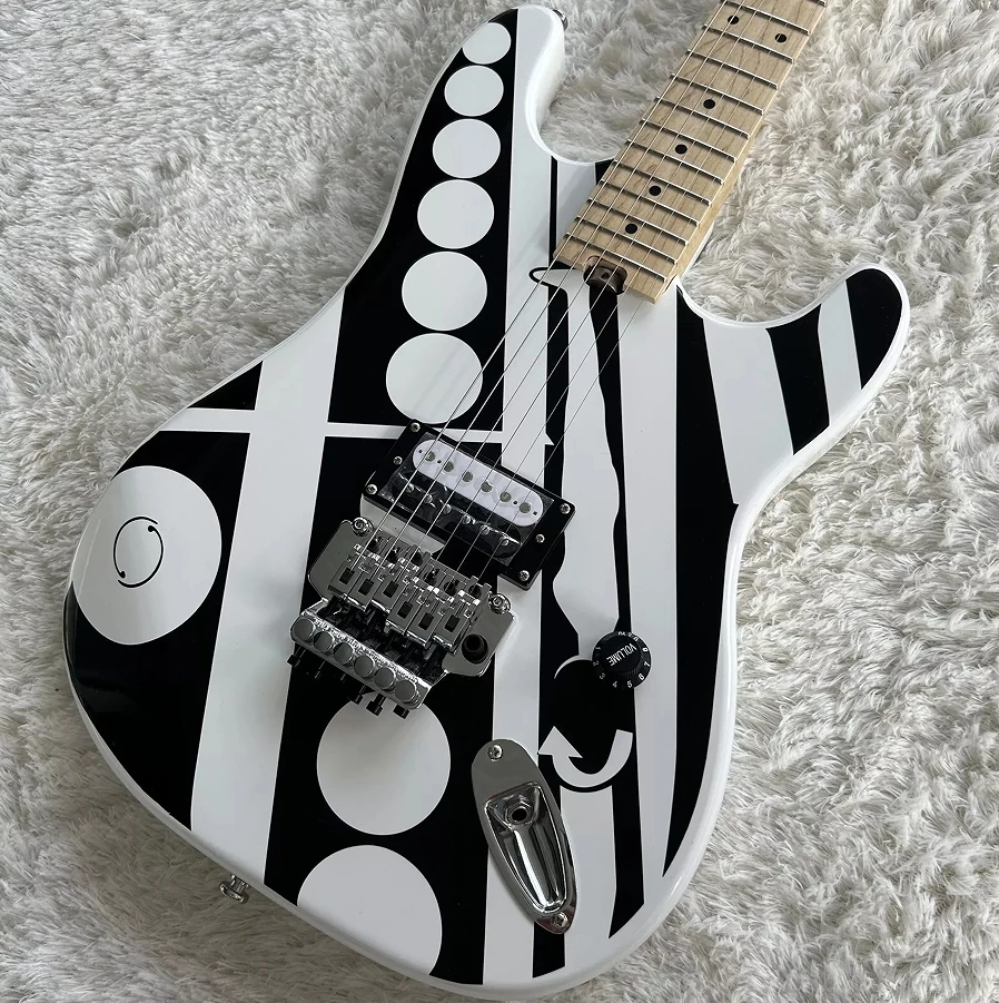 Personalizado ST Blanco y Negro Guitarra Eléctrica H Pastillas Floyd Rose Bridge Chrome Duro Envío Gratis