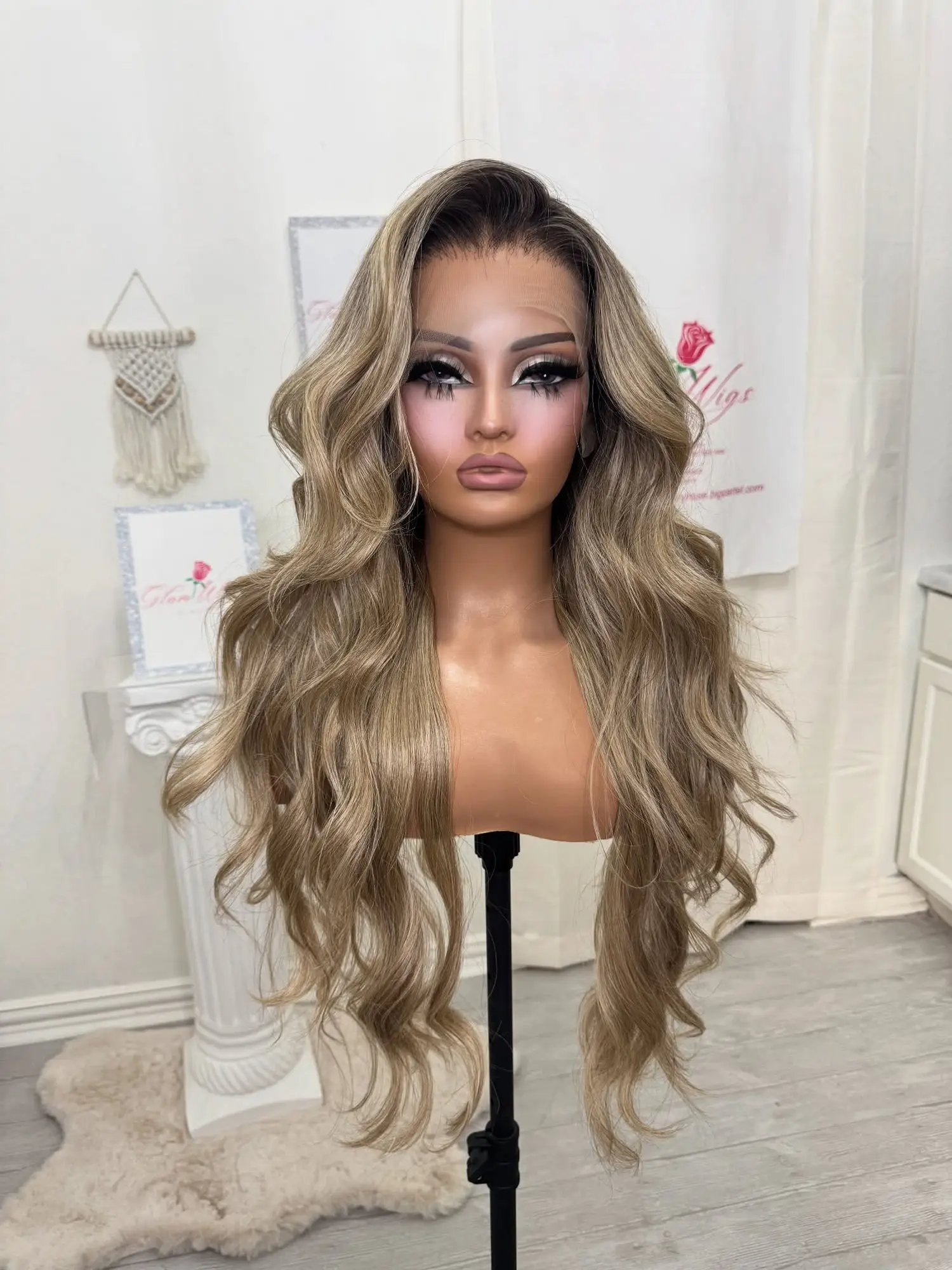 Disfraz de línea de cabello Natural para mujer, peluca marrón caramelo ombré de parte media, peluca sintética de fibra resistente al calor, peluca para fiesta de Cosplay diaria