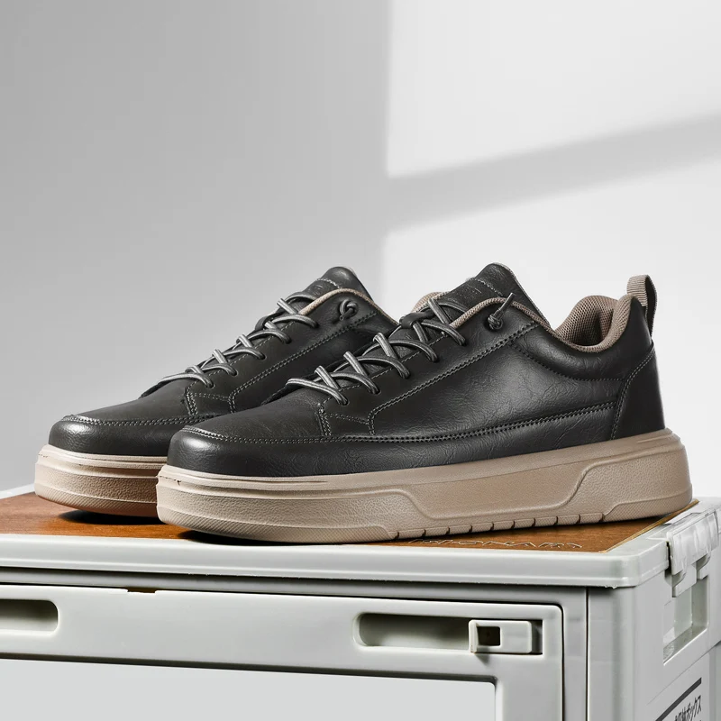 

Men's Retro Checkered Low-Top Skate Shoes Versatile Comfortable Casual Trendy Simple Design for Men