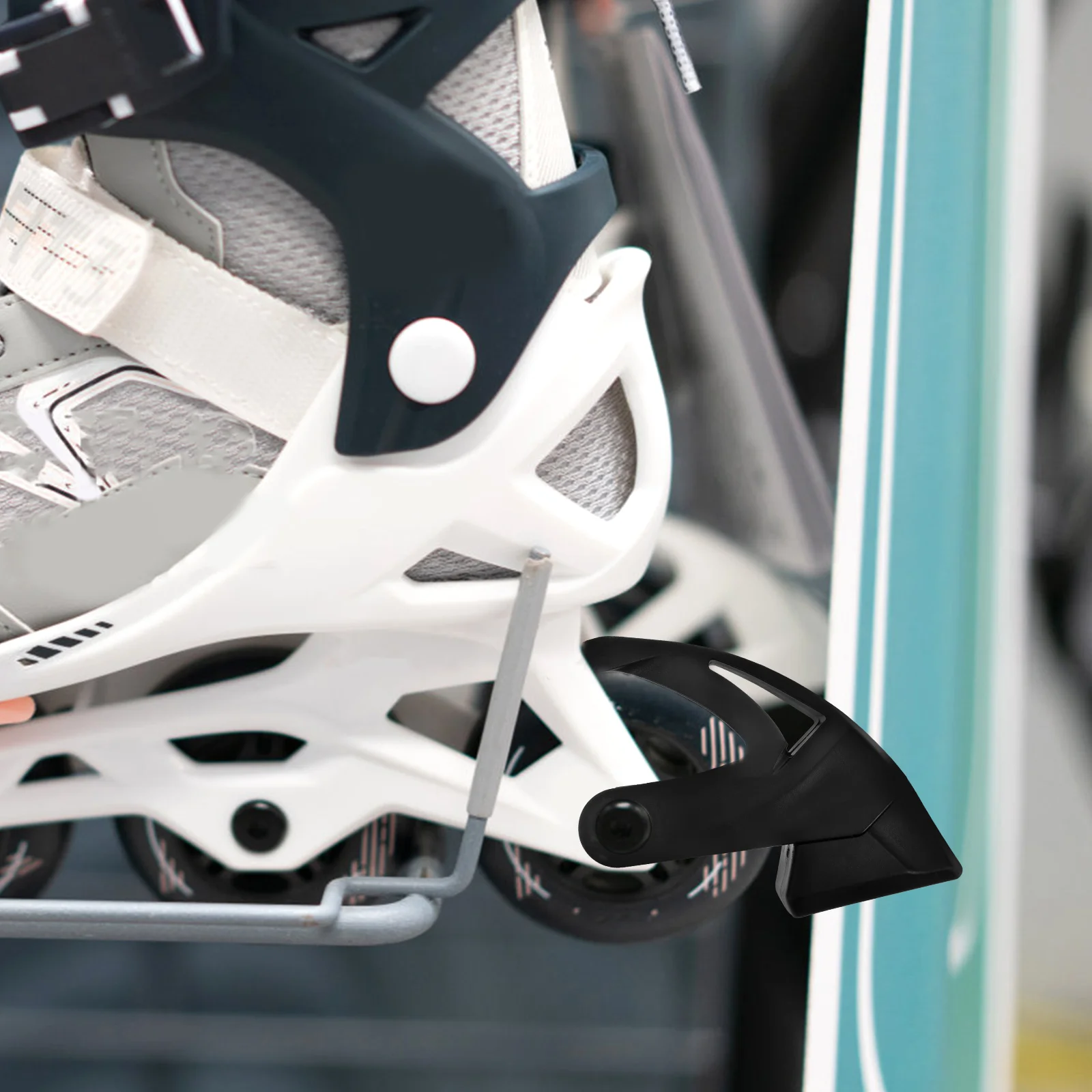 ローラースケートブレーキストッパー ブラック インラインスケートアクセサリー 大人用 頑丈なストップ スケート用 簡単取り付け ほとんどのローラースケートしっかり