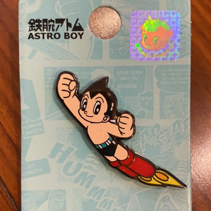 

Astro Boy Brooch Pin Trend Accessories Cute Japanese Couple Badge Birthday Present Model Toys Gifts Anime Gift