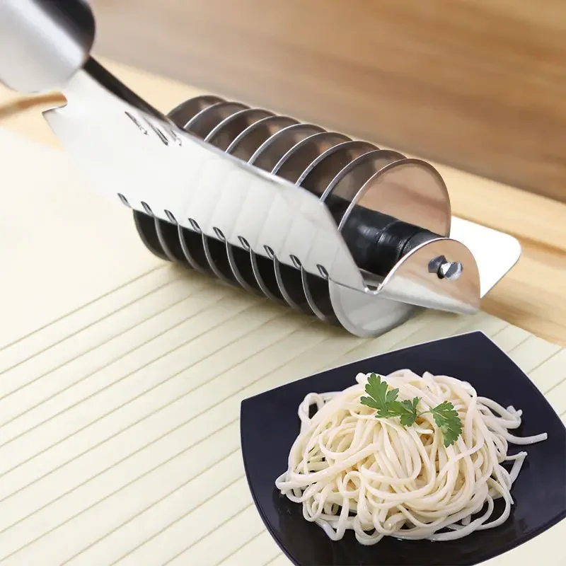 

Stainless steel manual dough cutter Small dough sheeter household noodle cutting mold cut noodle knife batch