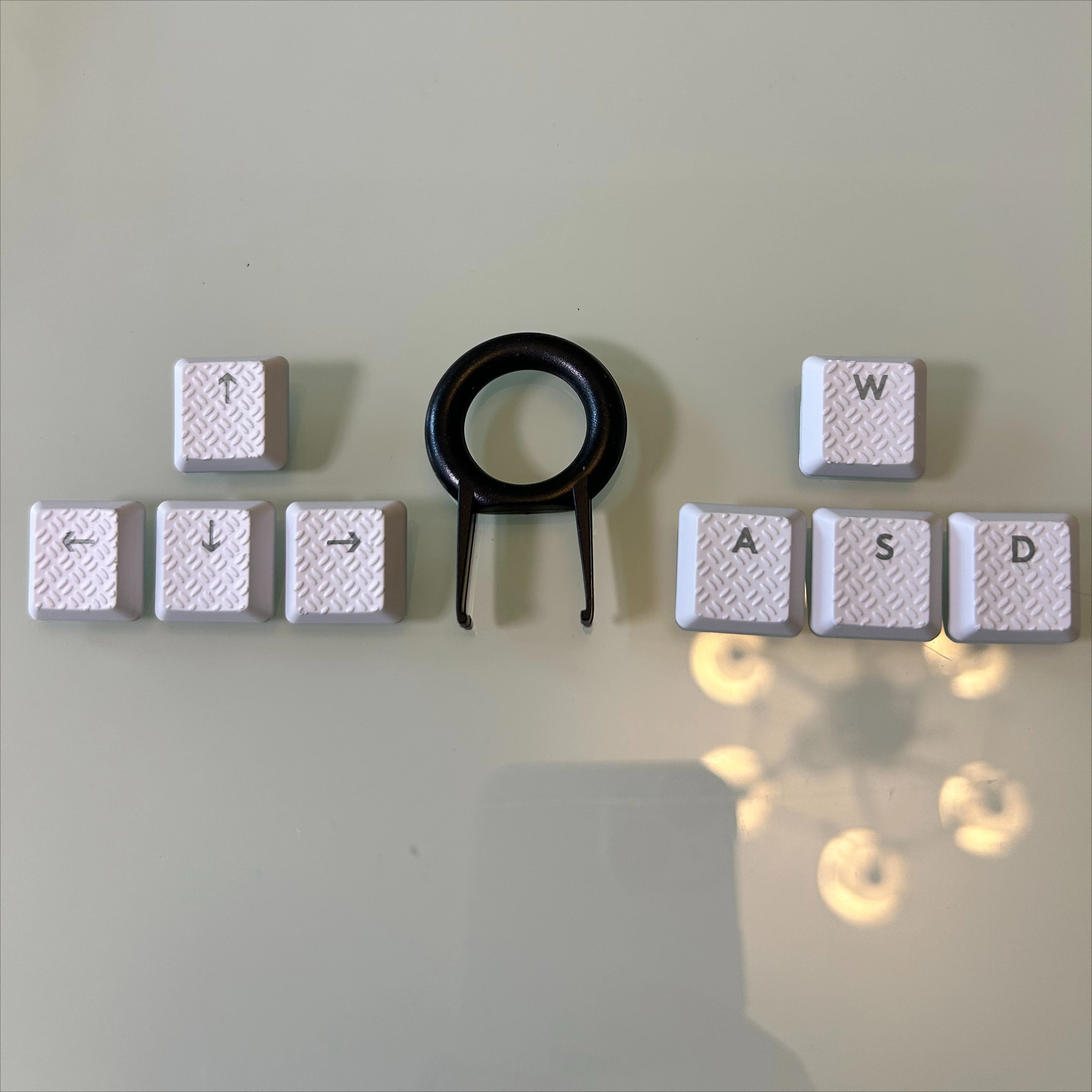 White Translucent Keycaps for Logitech G915/G913/G815/G813/TKL87 Mechanical Keyboard Anti-slip Wear-Resistant Character Set