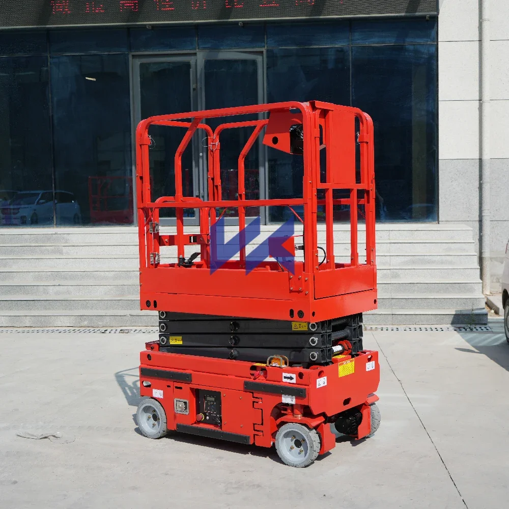 Plataforma de elevación 4.5M Ascensor de andamio eléctrico plegable Plataforma de elevación eléctrica