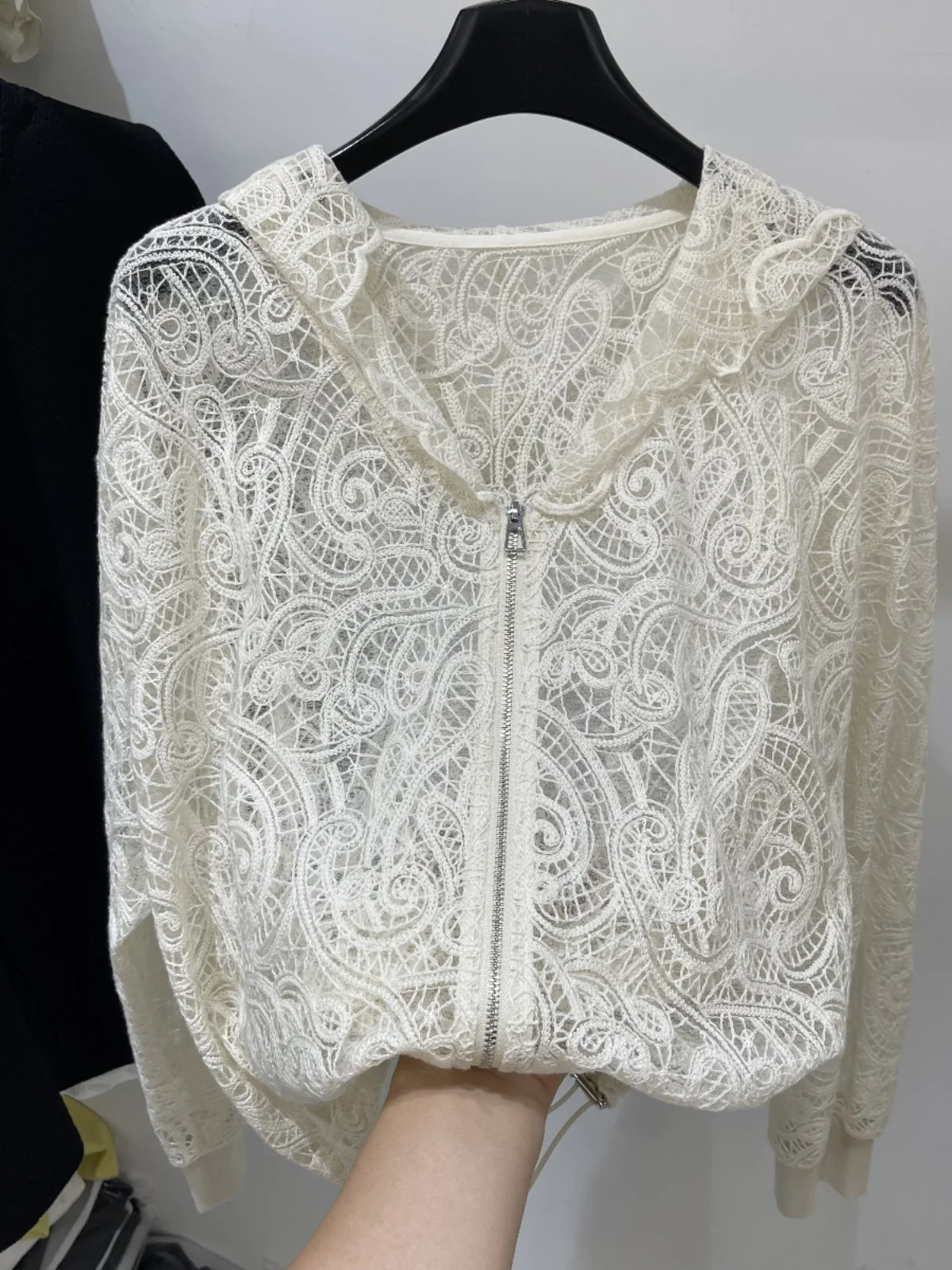 

Женская куртка Ele Lace с защитой от солнца, лето 202, новый капюшон с двойной молнией, полая накидка, топ Faion, свободная посадка для поездок на работу