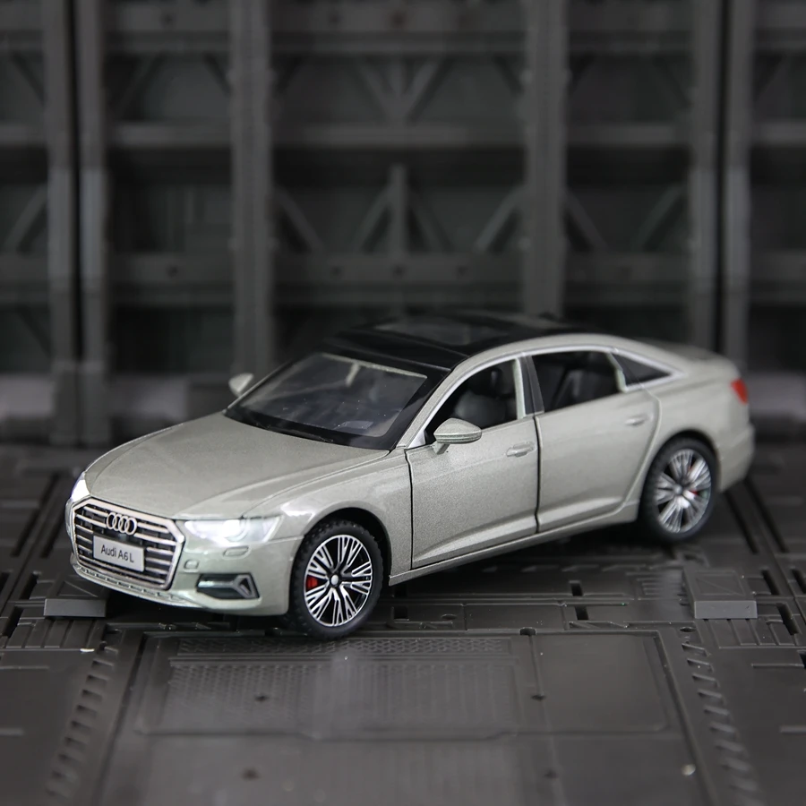 1:32 Audi A6L alloy car model acousto-optic pull back toy car boy steering toy can be given as a birthday gift to children