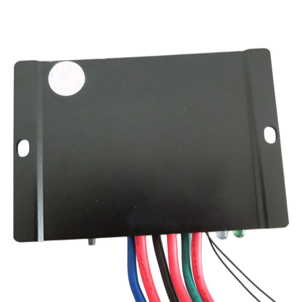 LS1024EPD 10A Solar Controller for 12V 24V Street Light Applications with Boost Equalization and Low Voltage Recovery