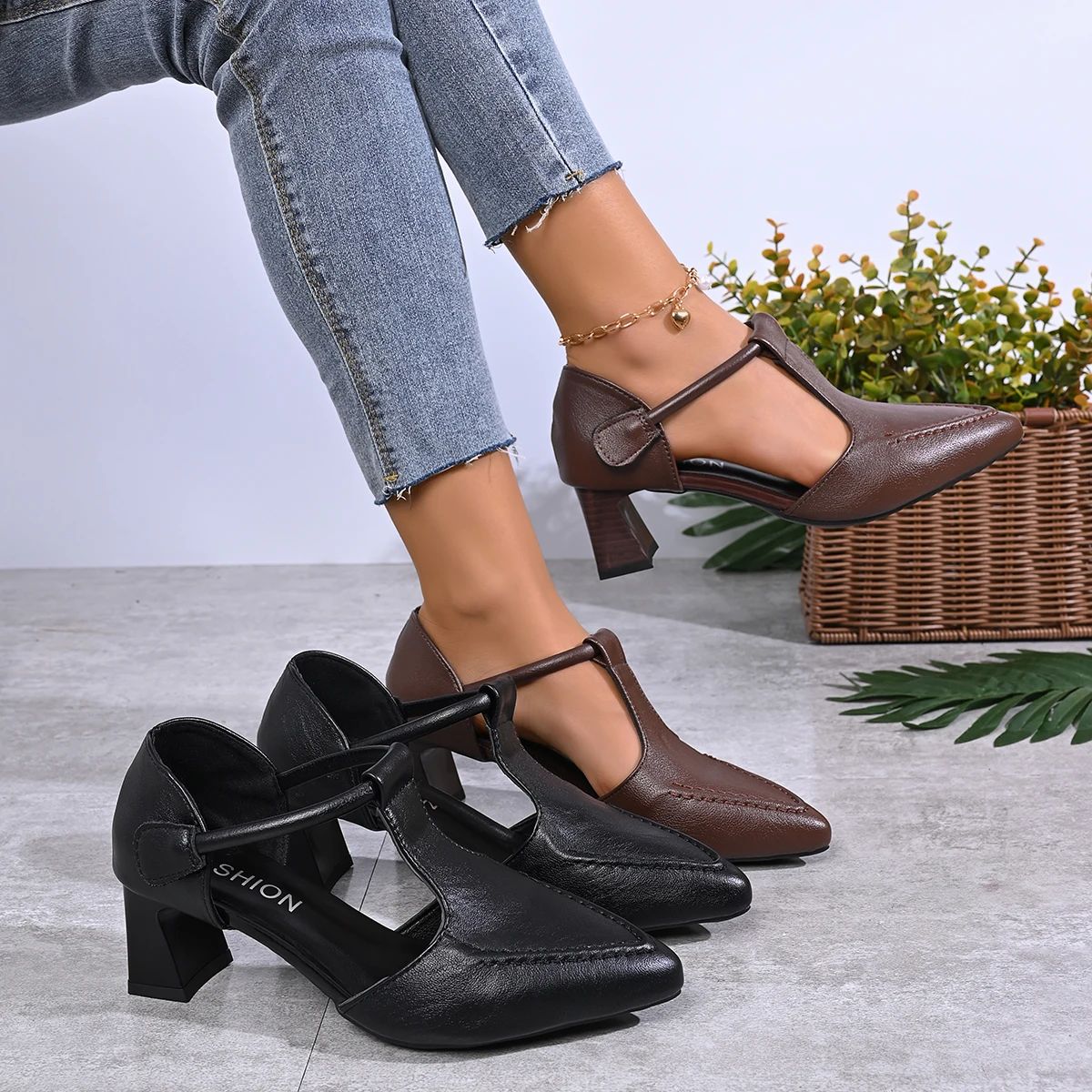 

Women's Brown Faux Leather T-Strap Pumps, Vintage Pointed Toe Block Heels Elegant Office Party Wedding Shoes Summer New sandals