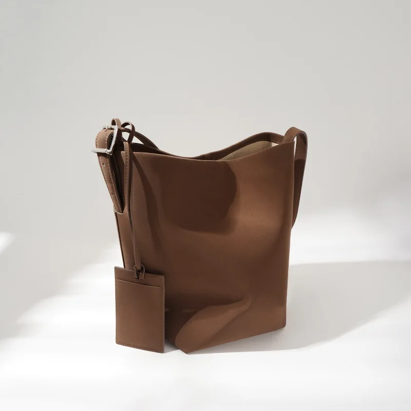 

Diaper Bag Practical Mommy Bag Sturdy Construction Large Capacity for Diapers Wipes and Baby Bottles