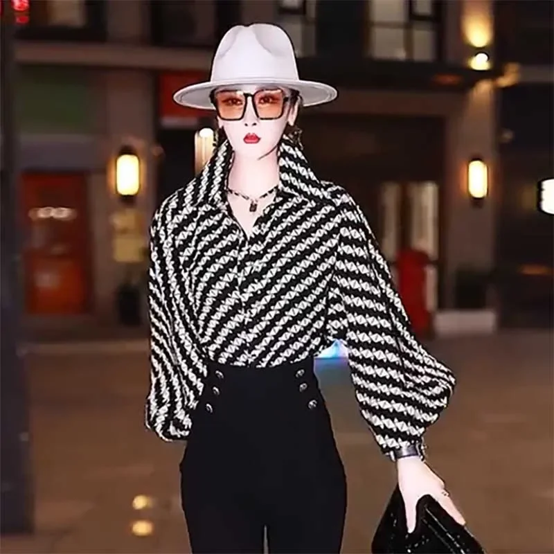 

Fashion Lapel Printed Striped Lantern Sleeve Shirts Women Clothing 2024 Spring New Loose All-match Tops Office Lady Blouses E647