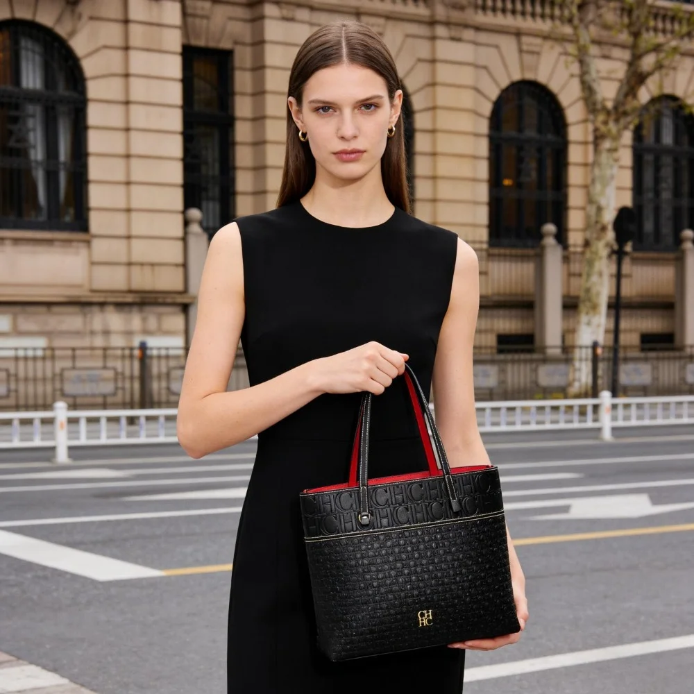 

Женская сумка через плечо CHHC, большая вместительная сумка, однотонная, с тиснеными буквами, роскошная текстурированная сумка-кошелек