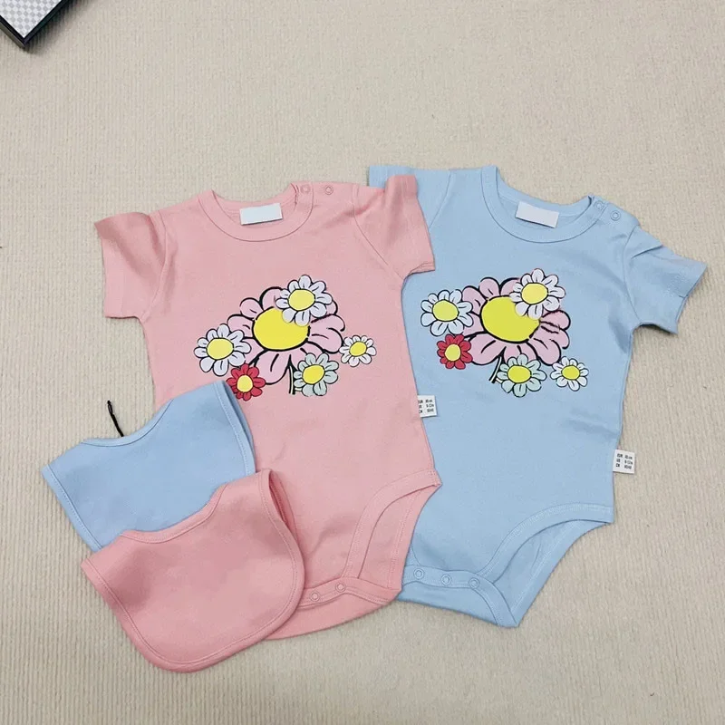 

1 set/2pcs Newborn Baby Girl Clothes Flower New Born Set With Bib Boy Babys Romper Clothes