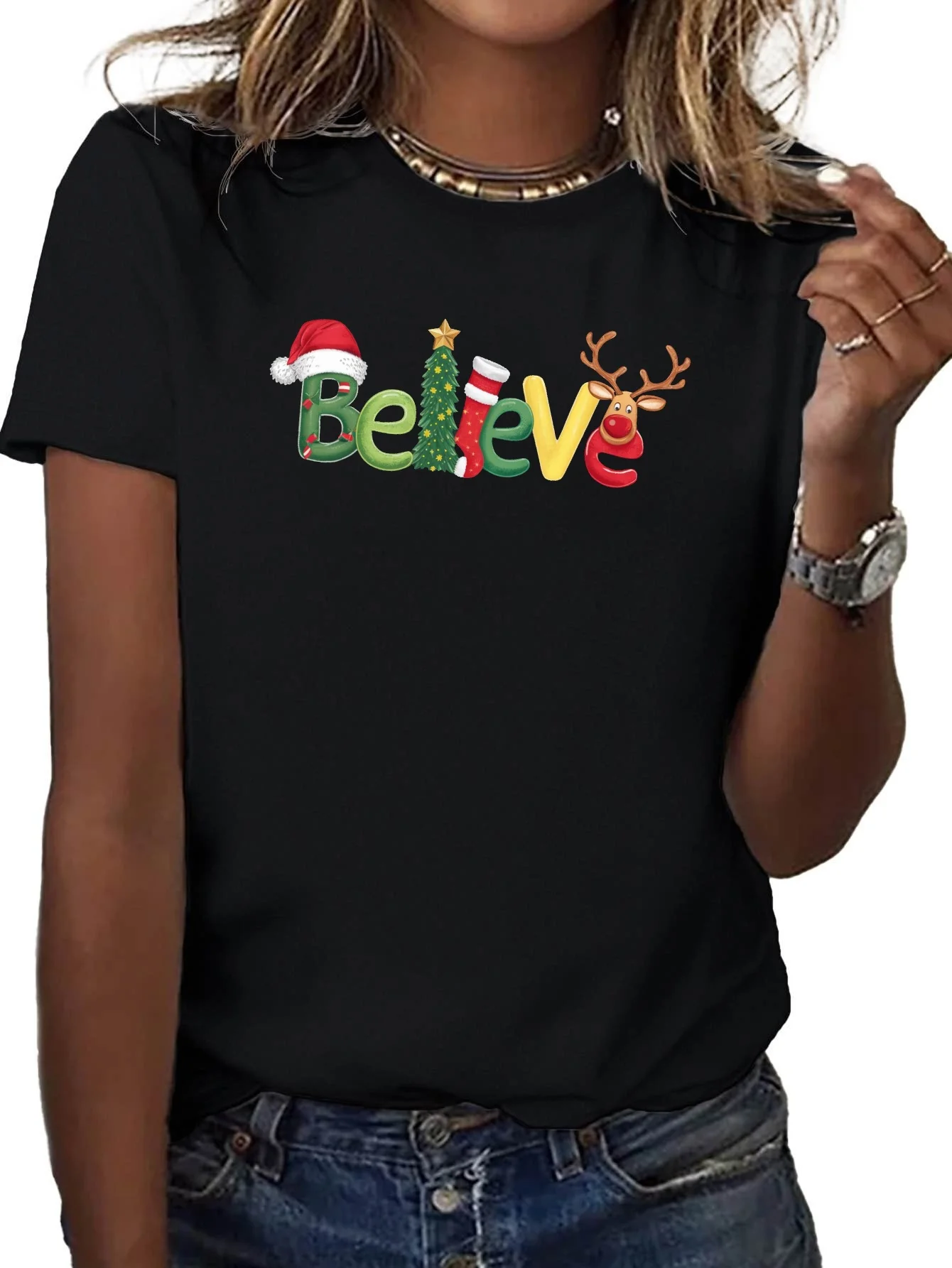 

Женская рождественская футболка с рисунком «Верверь» — праздничная шляпа Санта-Клауса, дизайн конфетной трости, удобная эстетичная одежда с короткими рукавами