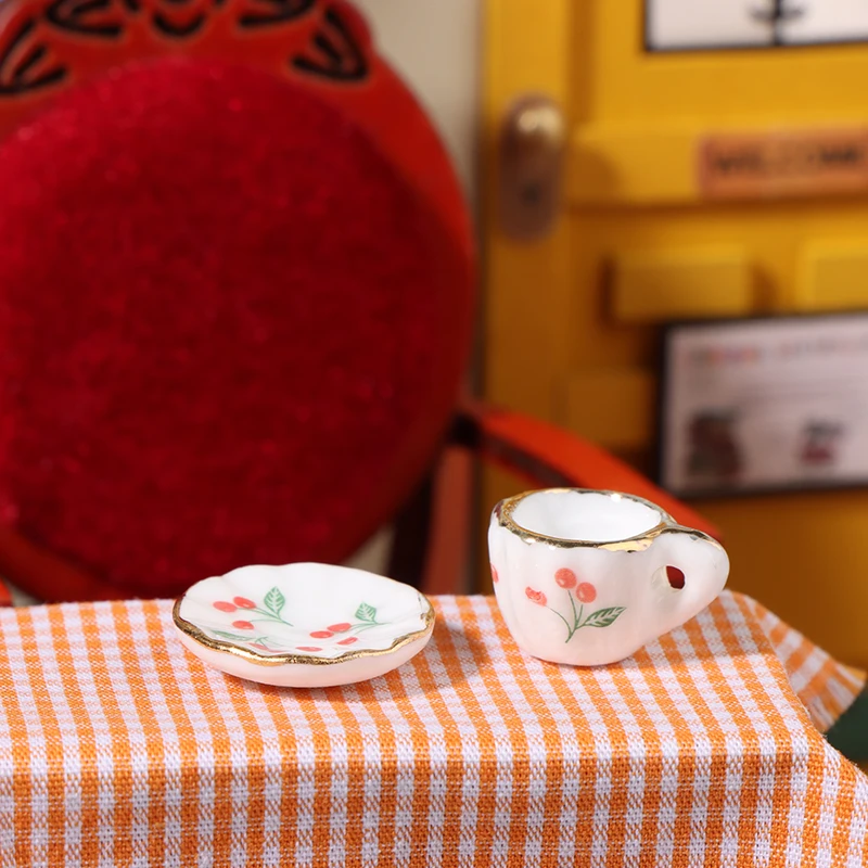 Juego de Taza de cerámica de cereza en miniatura para casa de muñecas, 1 Juego, 1:12, modelo de platillo, vajilla de cocina para decoración de casa de muñecas, juguetes de juego de simulación para niños