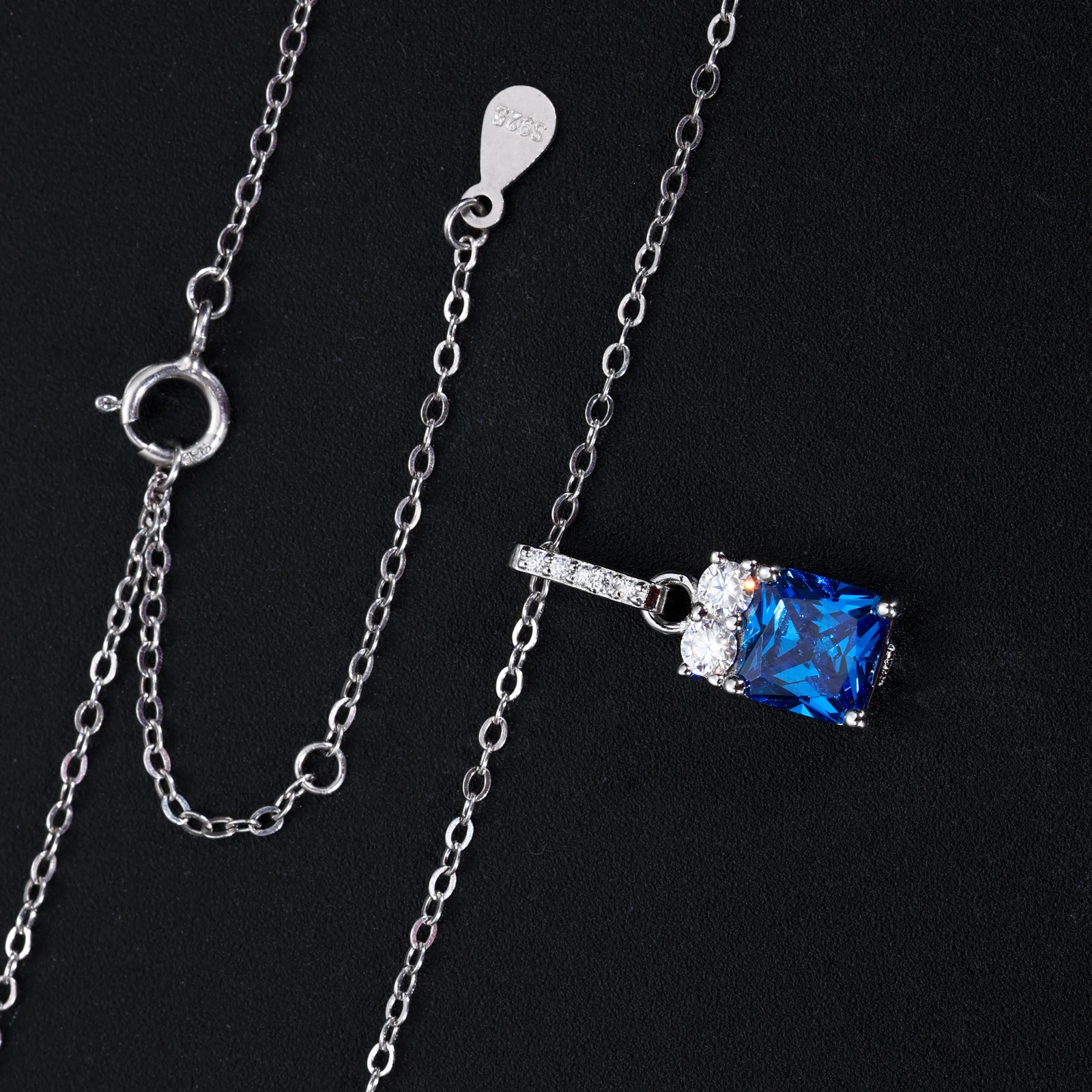 TUHE أنثى الأزرق قلادة قلادة مجوهرات 925 فضة اللون زركون كريستال هدايا مجوهرات نسائية